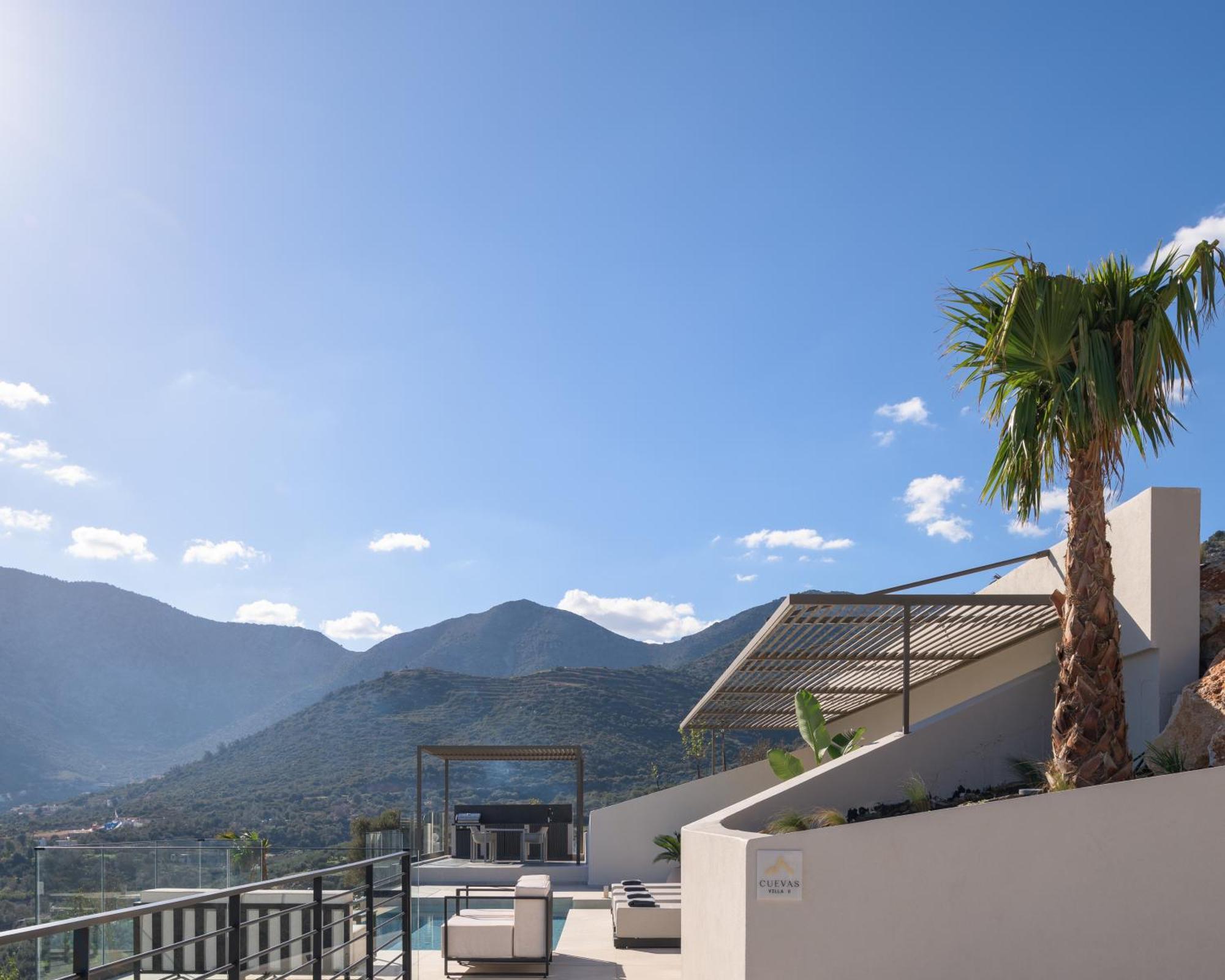 Cueva Villas, With Pool, Seaviews & Close To Sea, By Thinkvilla