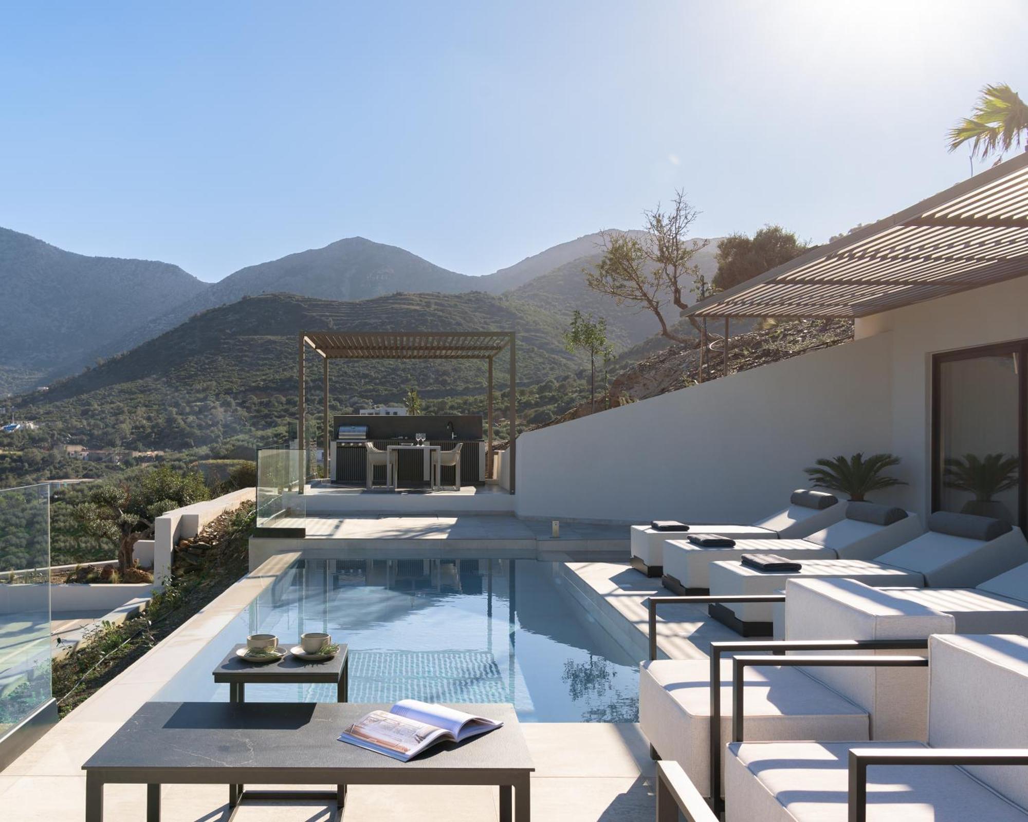 Cueva Villas, With Pool, Seaviews & Close To Sea, By Thinkvilla * Bali (Crete)