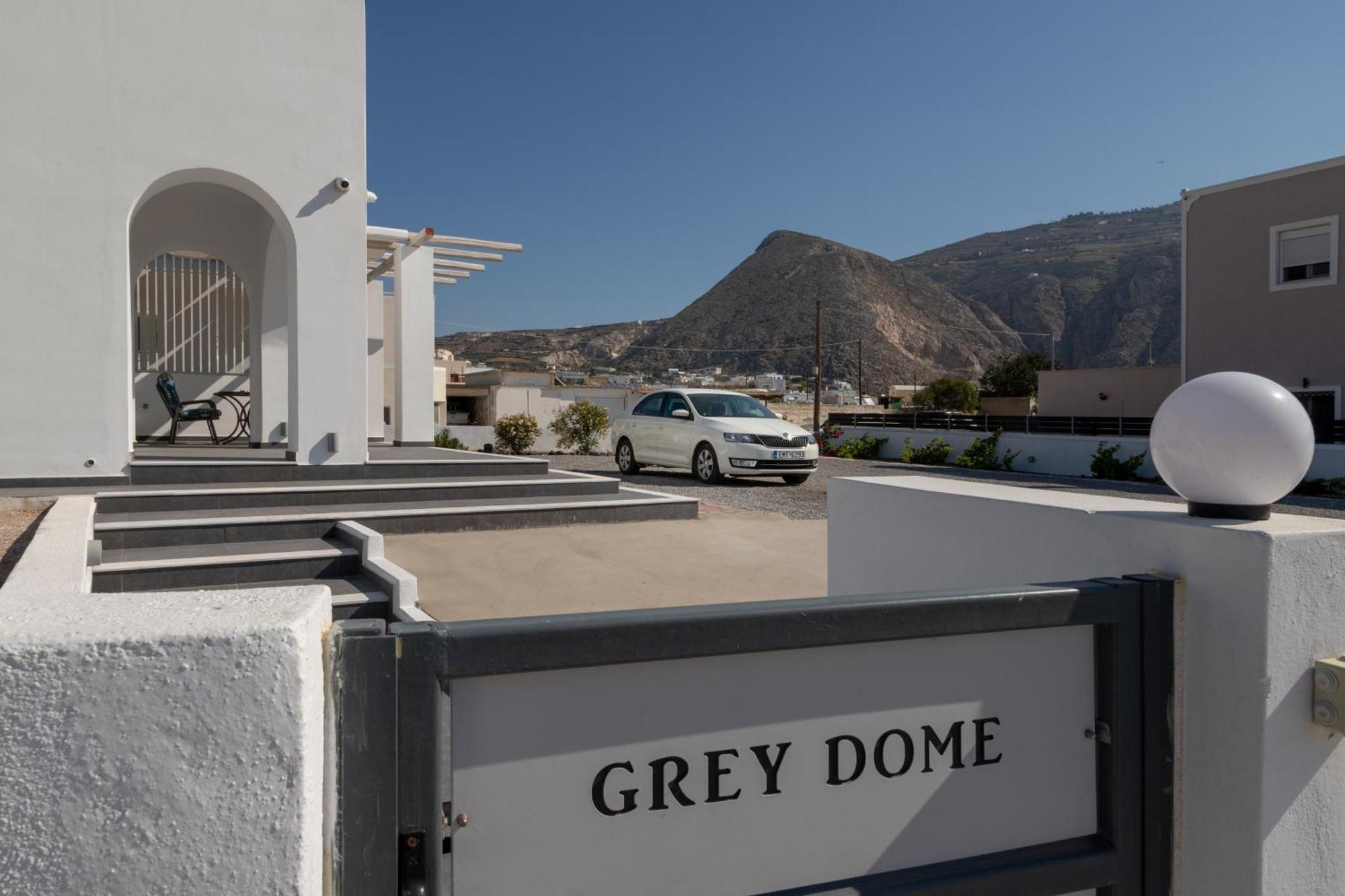 Villa Grey Dome Santorini *