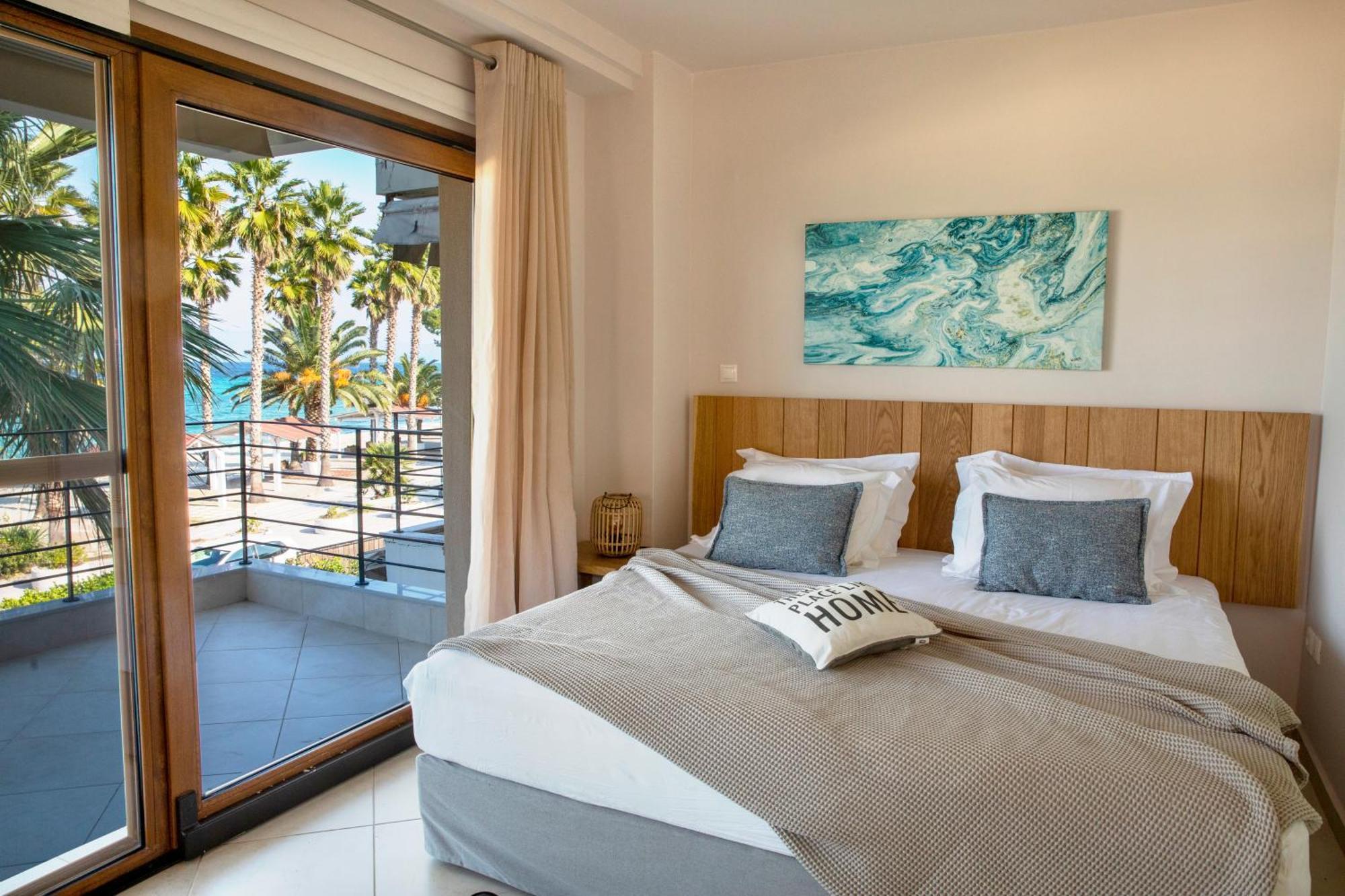 Villa Exceptional Beachfront Blue Cocoon