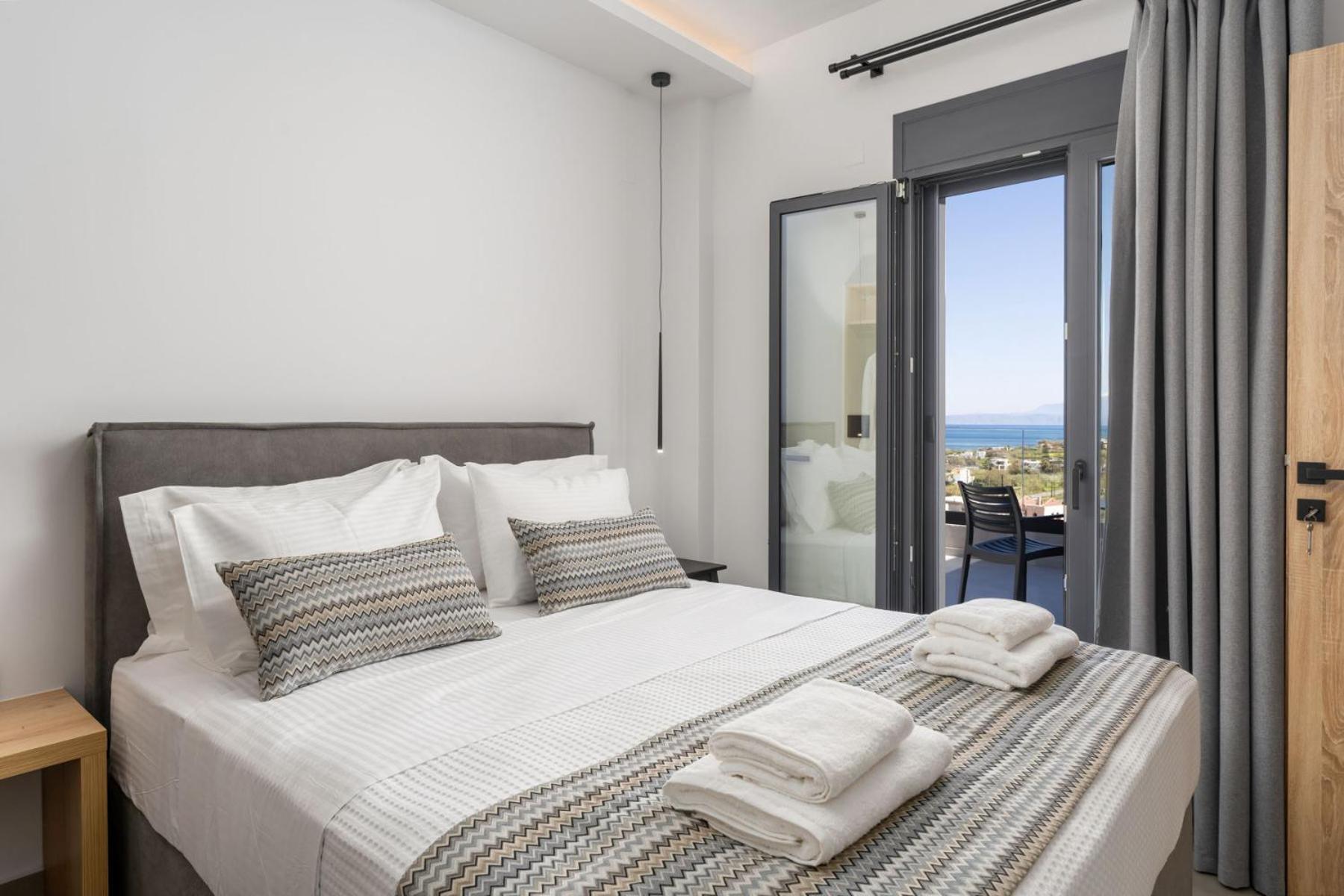 Villa Etoile - With Heated Pool And Sauna