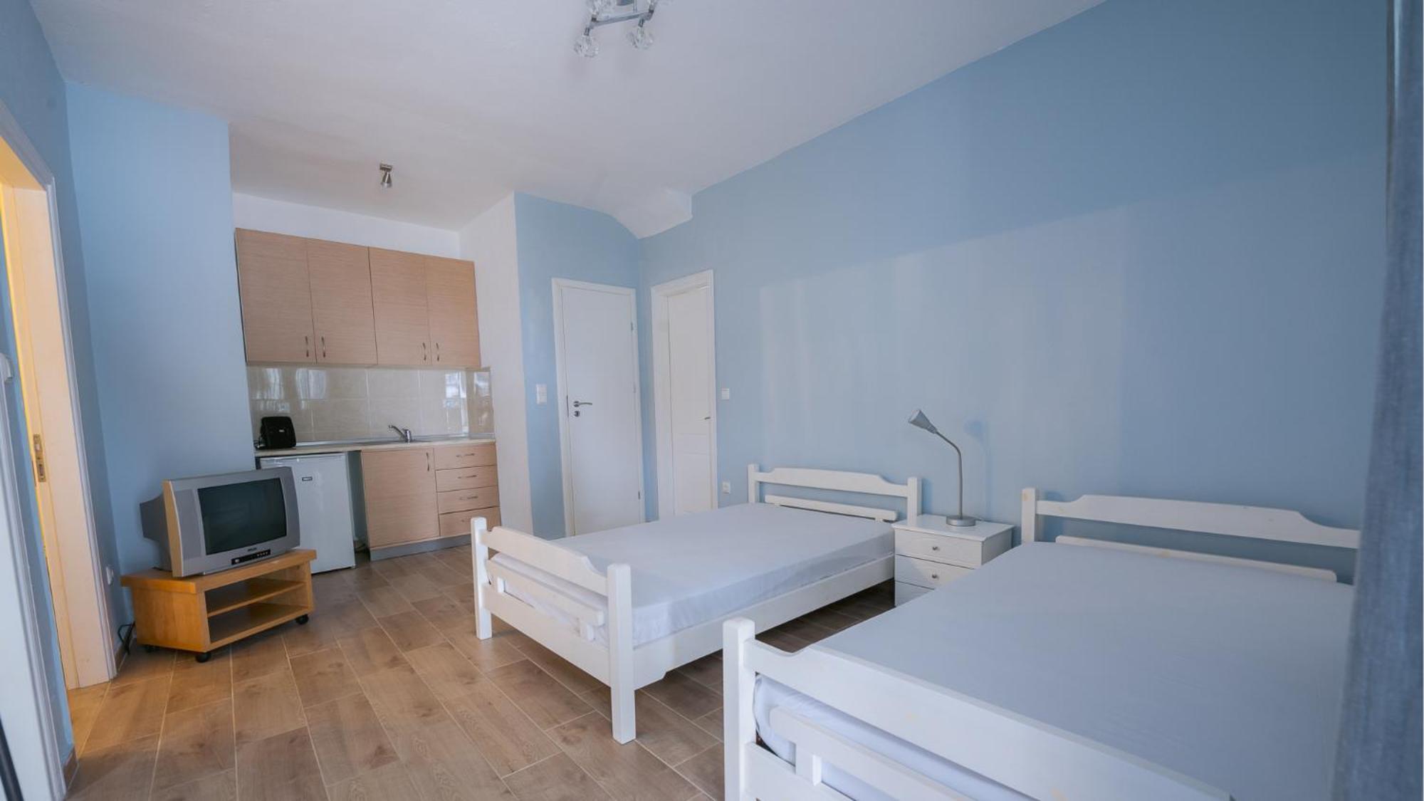 Serenity Front Maisonette, Mola Kalyva