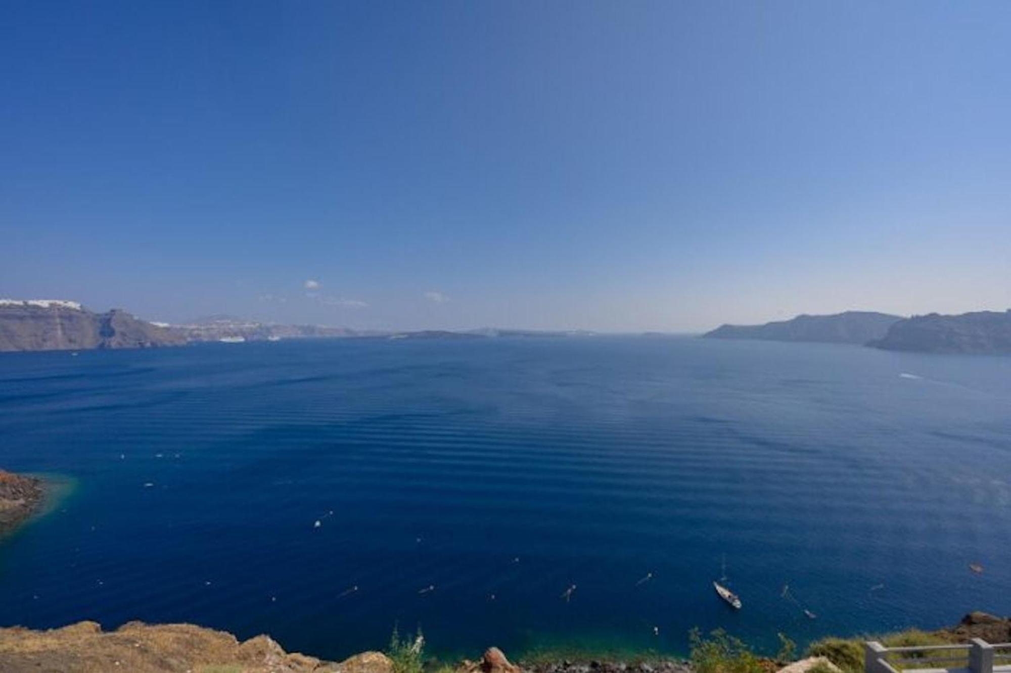 Beautiful Santorini Villa 1 Bedroom Villa Blissful Retreat Breathtaking Caldera Sea Views Outdoor Hot Tub Oia