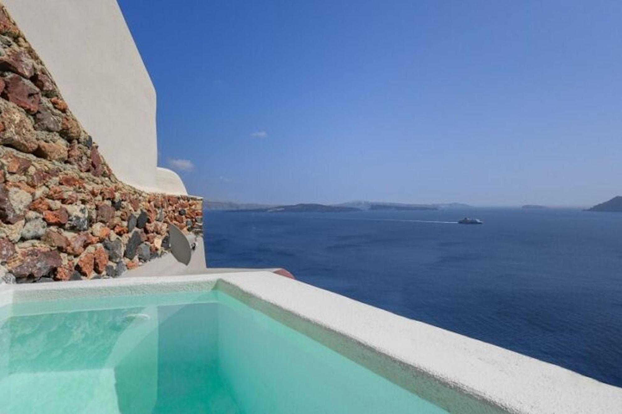 Villa Beautiful Santorini Villa 1 Bedroom Villa Blissful Retreat Breathtaking Caldera Sea Views Outdoor Hot Tub Oia Oia (Santorini)