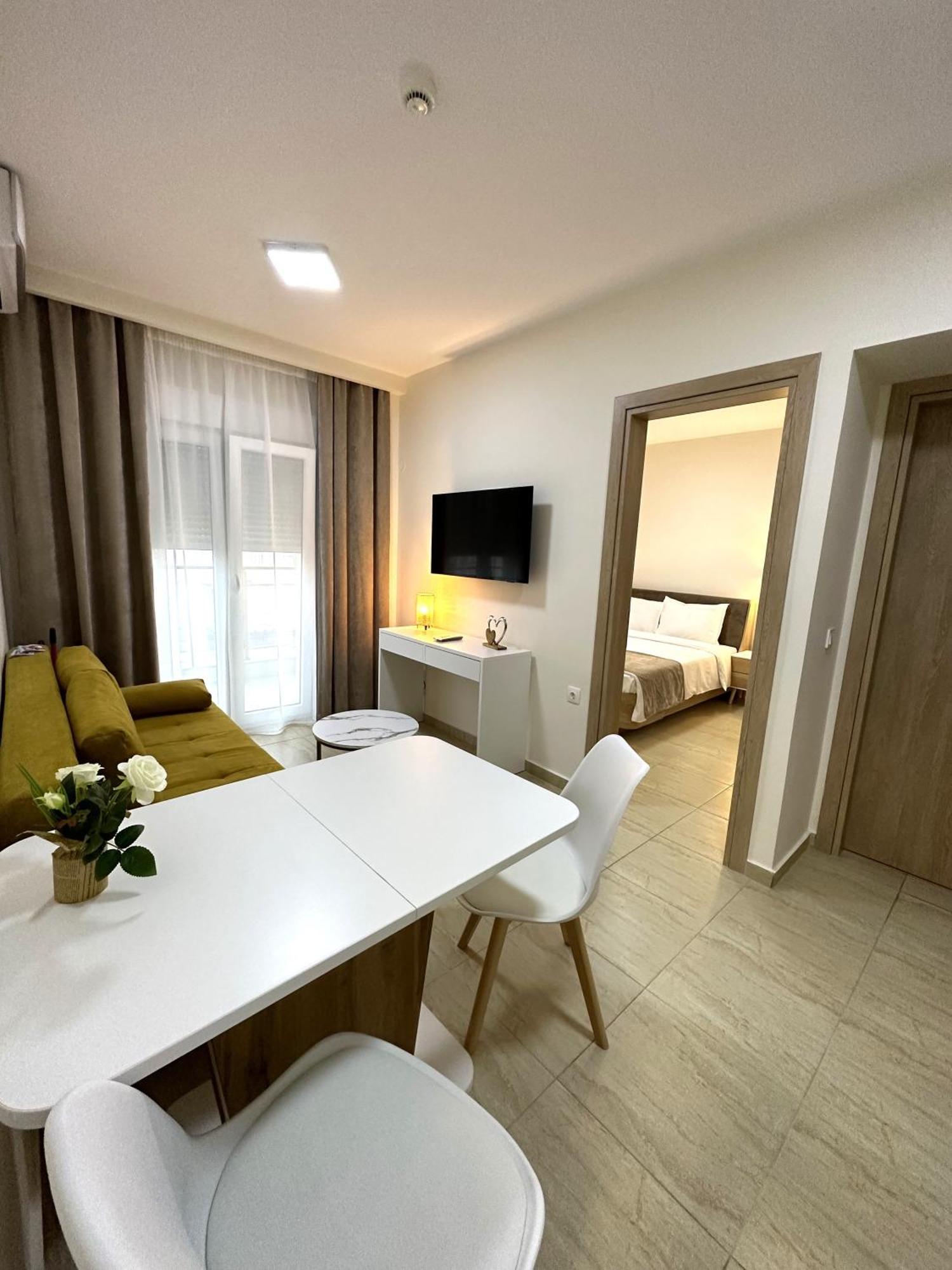 Navarino Luxe