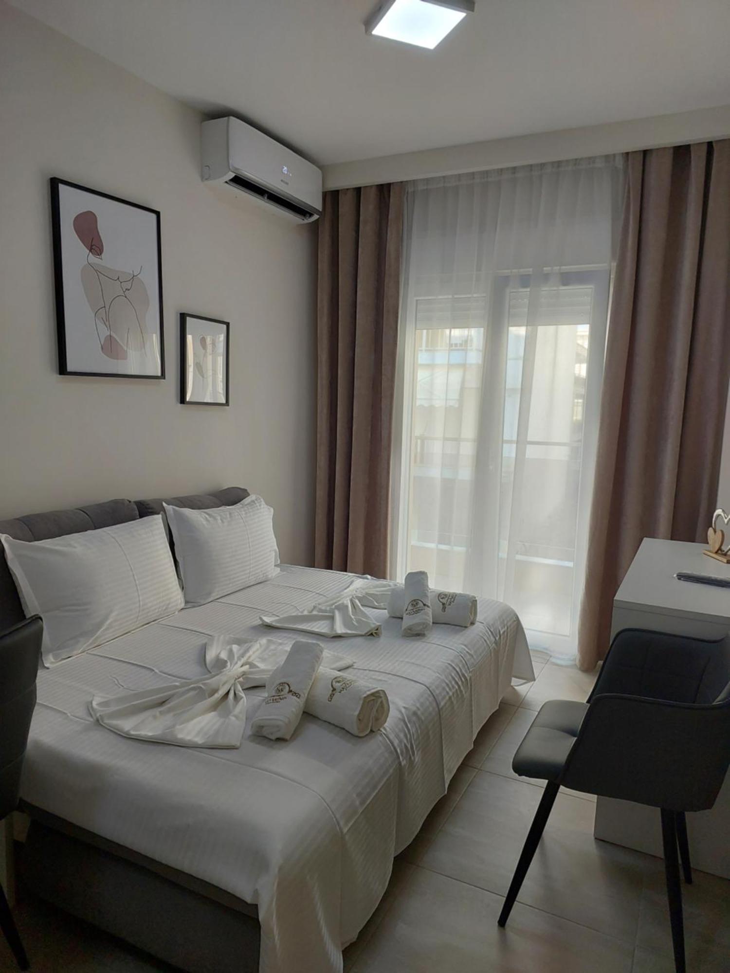 Navarino Luxe
