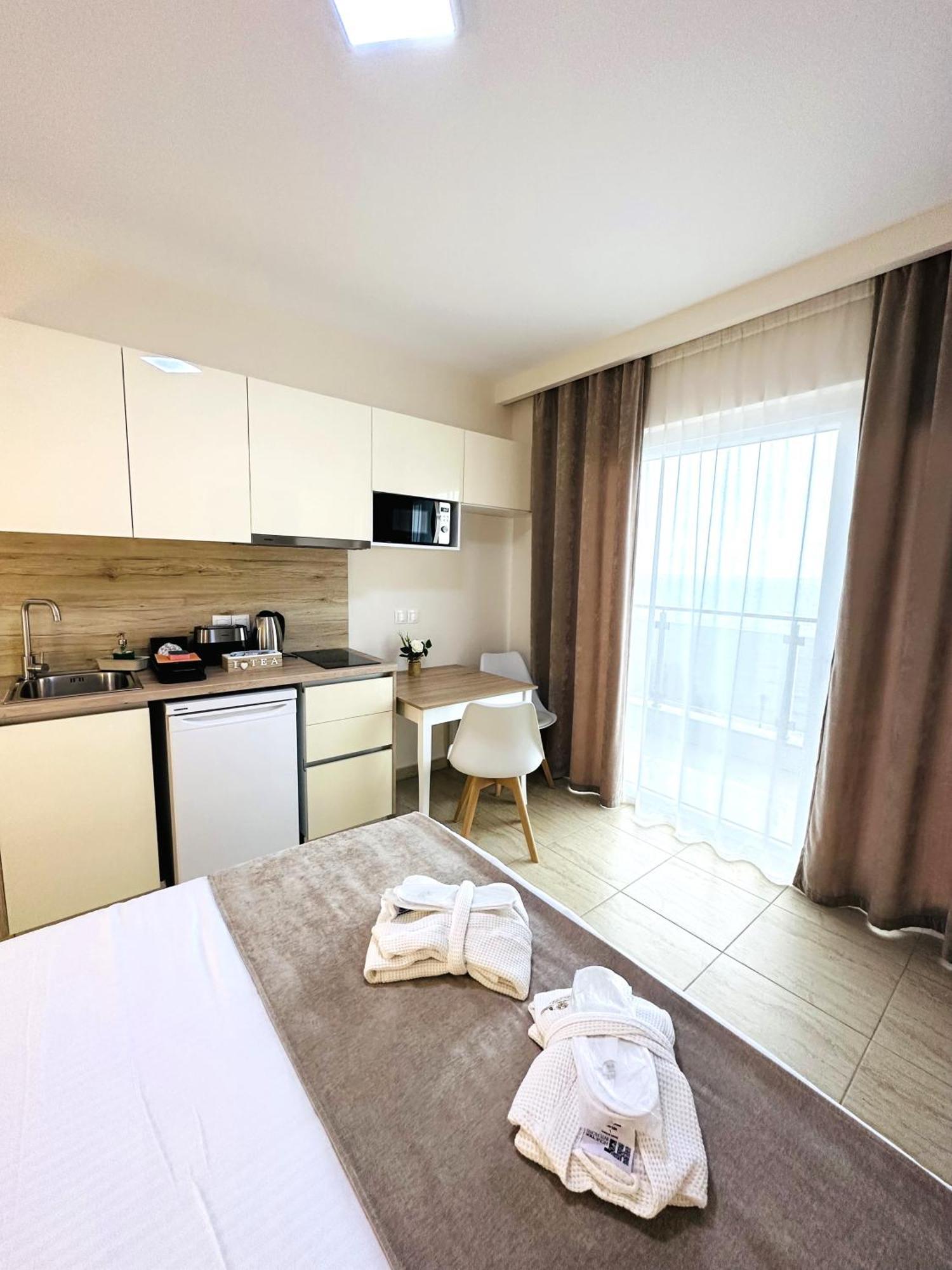 Aparthotel Navarino Luxe