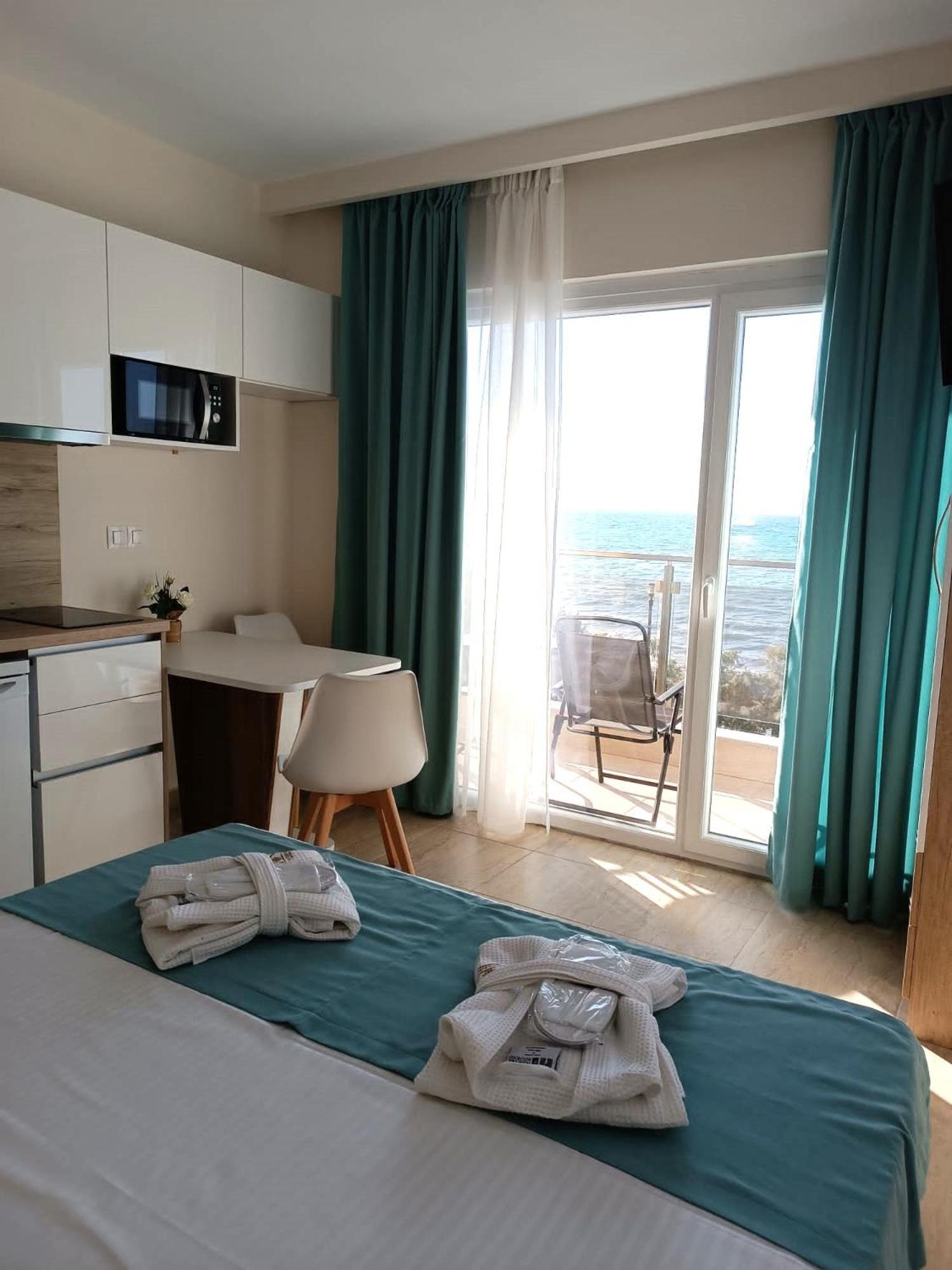 Navarino Luxe Aparthotel Peraia (Thessaloniki)
