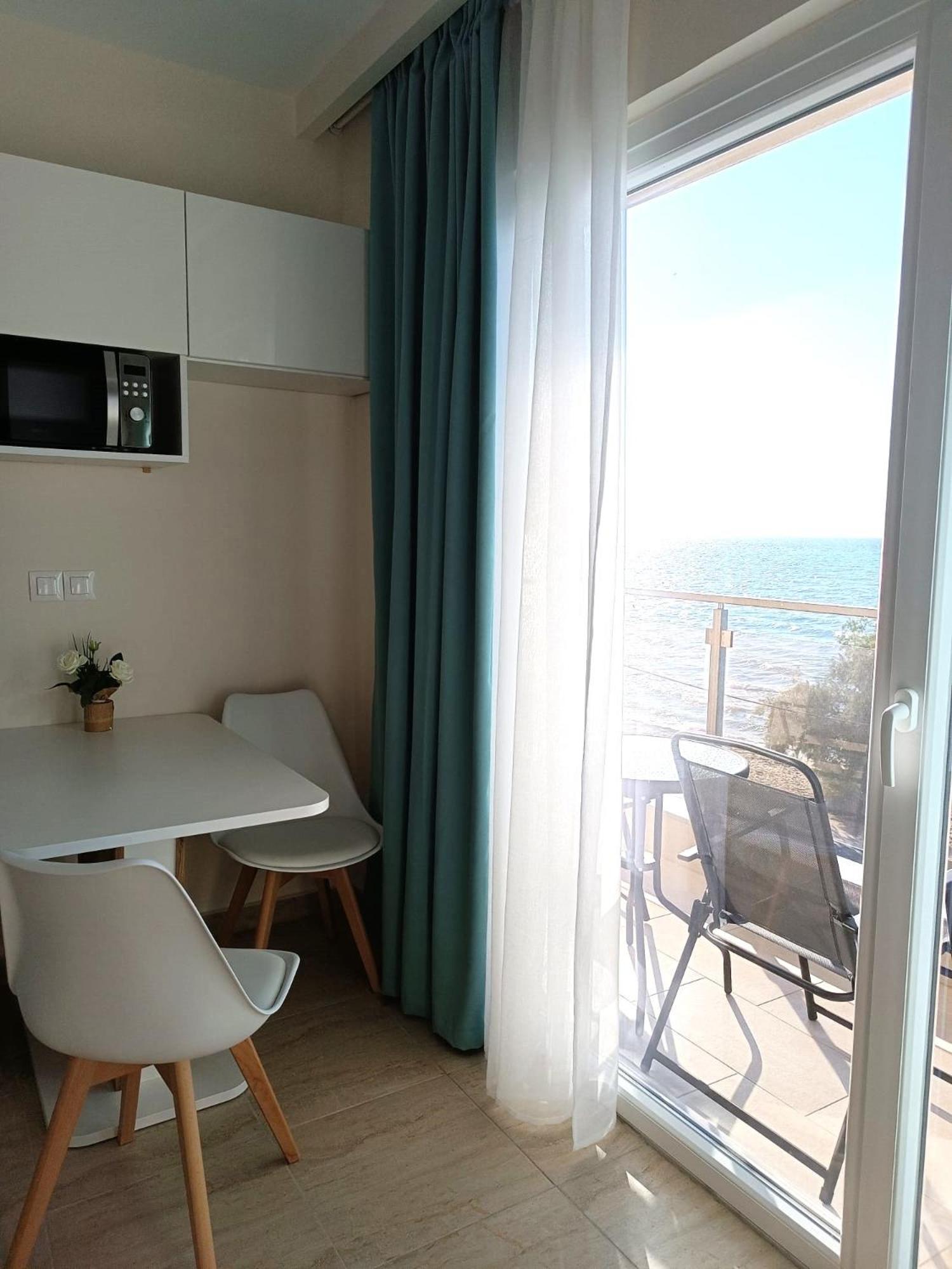 Navarino Luxe *