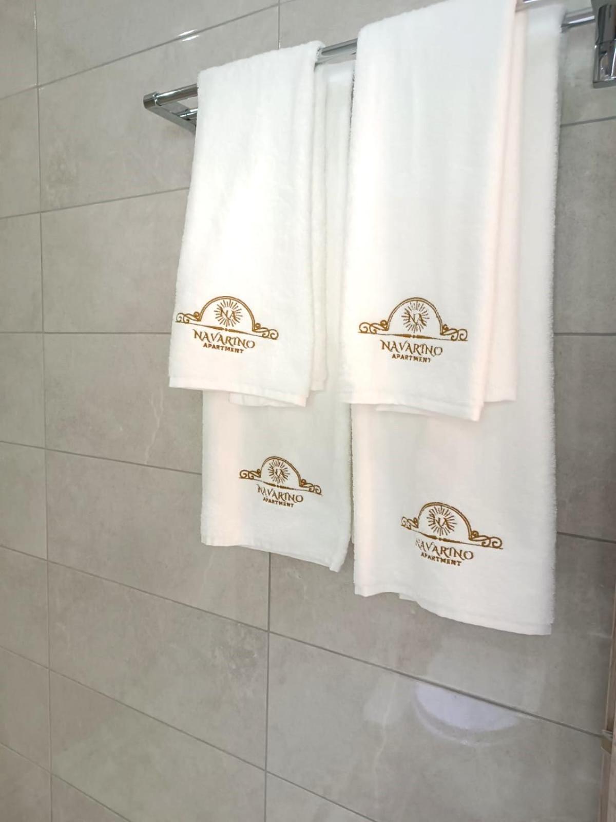 Navarino Luxe *