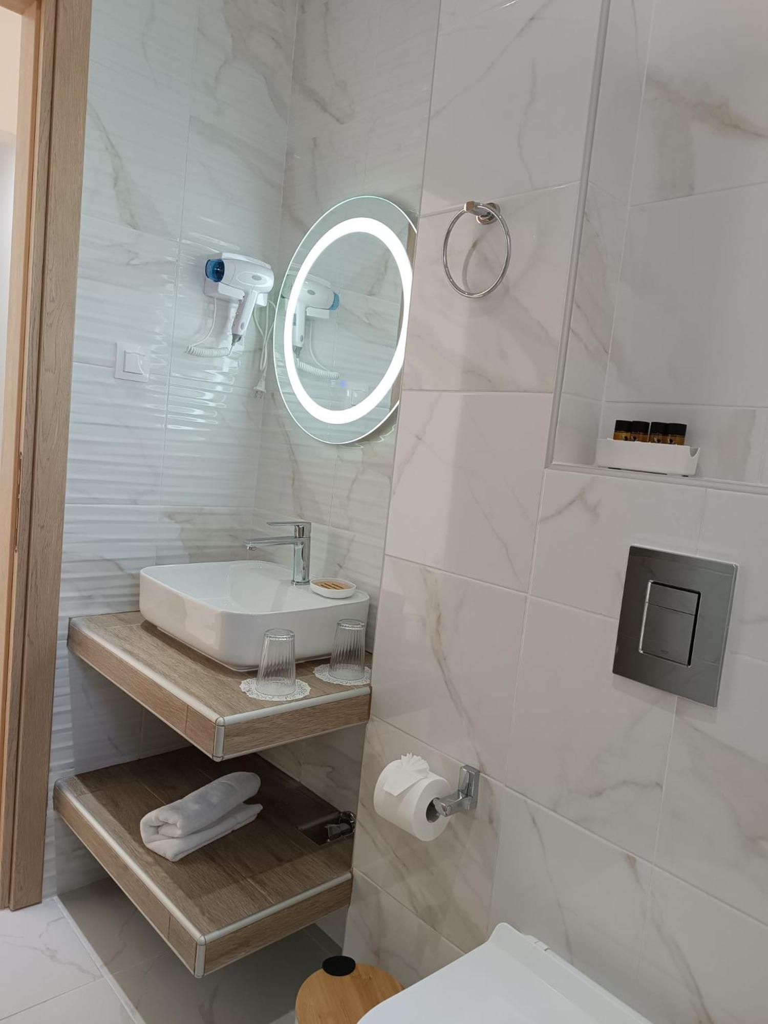 Aparthotel Navarino Luxe Peraia (Thessaloniki)