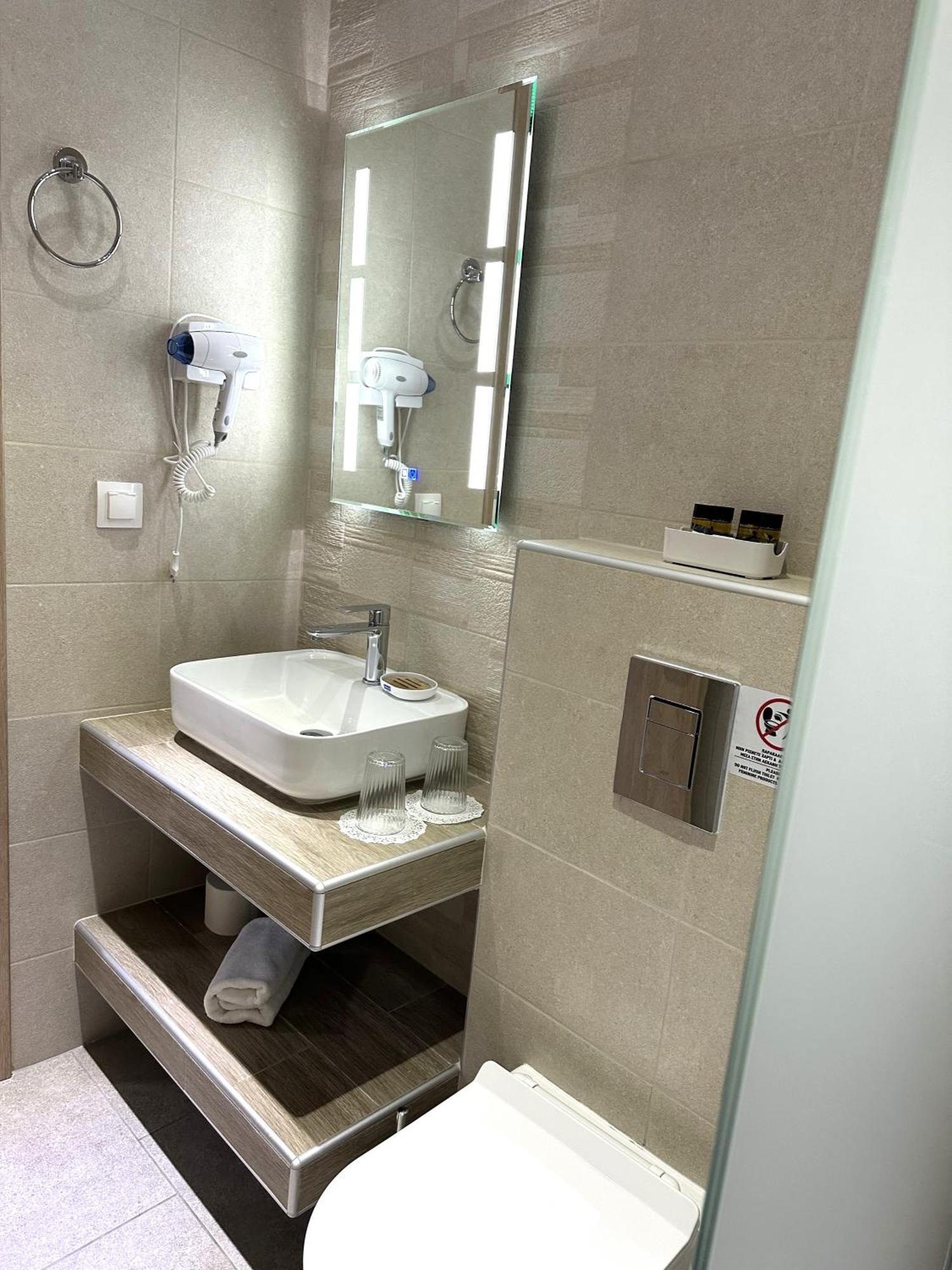 Aparthotel Navarino Luxe *