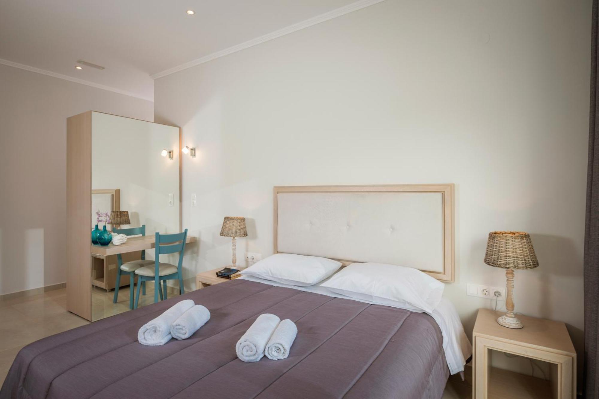 Mear Luxury Homes - Cretan Sunny Gems