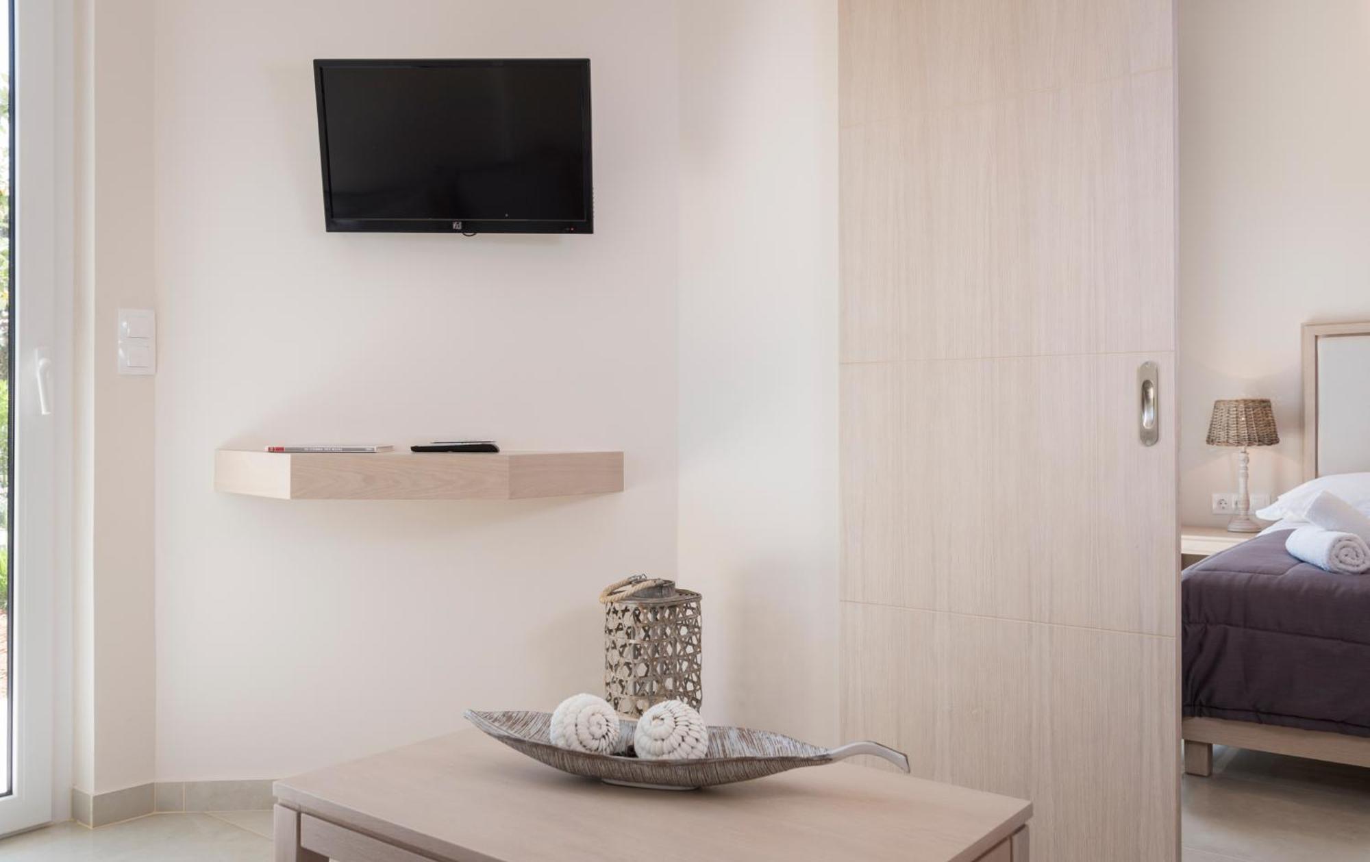 Mear Luxury Homes - Cretan Sunny Gems * Kountoura Selino
