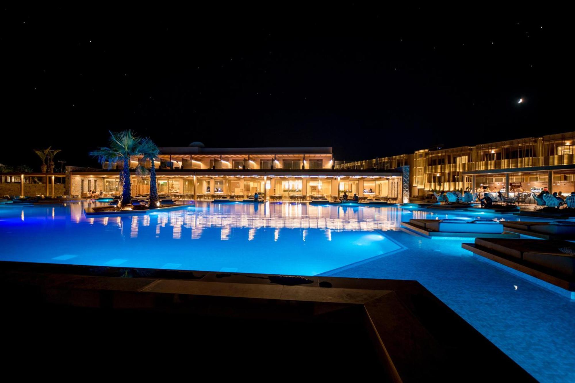 Senseana Sea Side & Aquadventure Hotel 5*