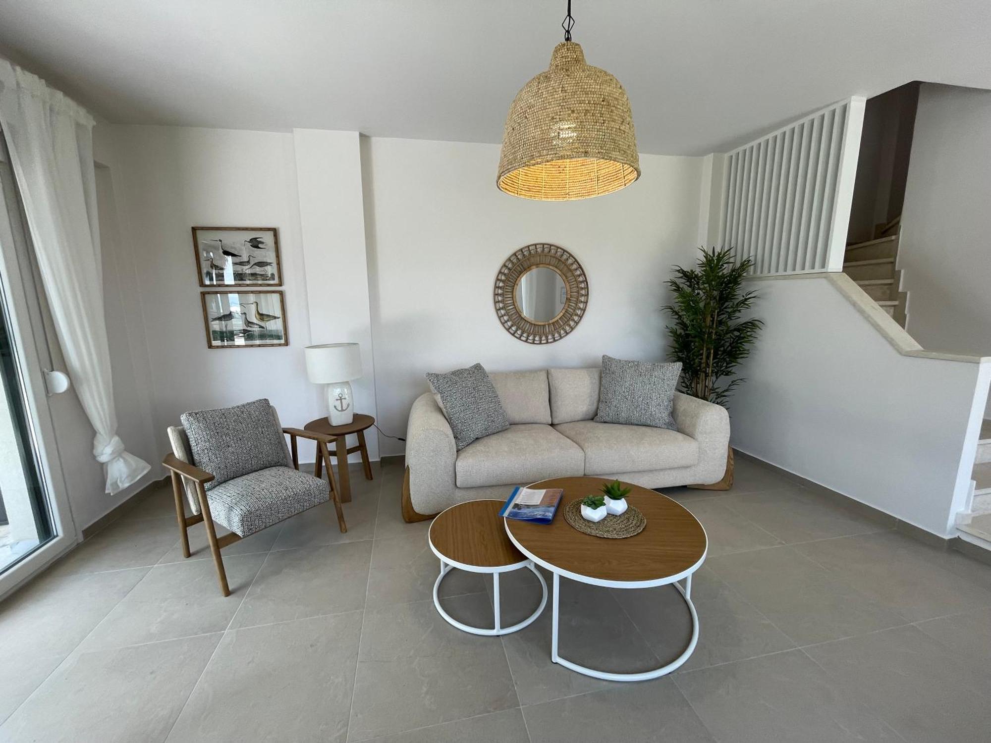 Seas The Day - Beachfront, Amazing Sea Views *