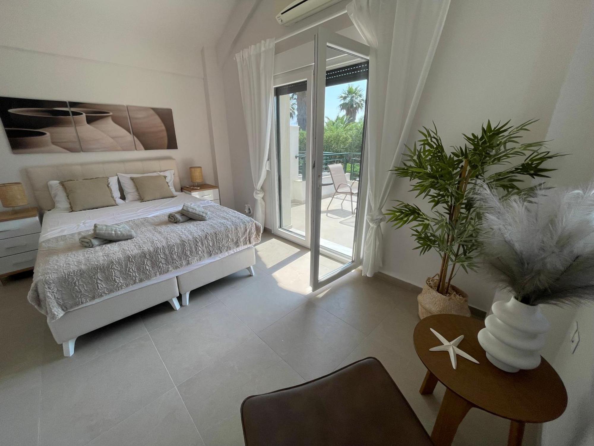 Holiday home Paradise Overlook - Beachfront