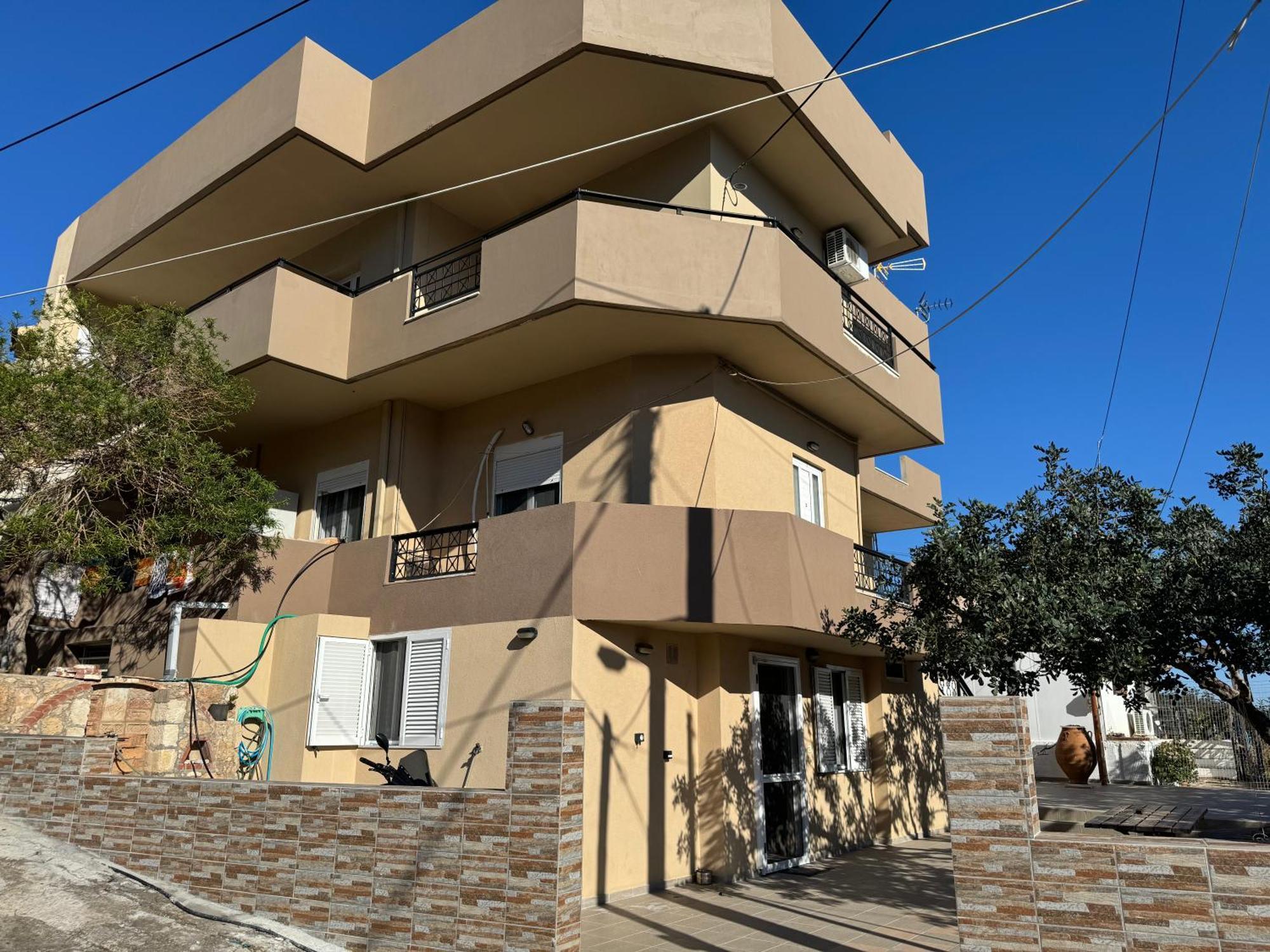 Kritamos Apartment *