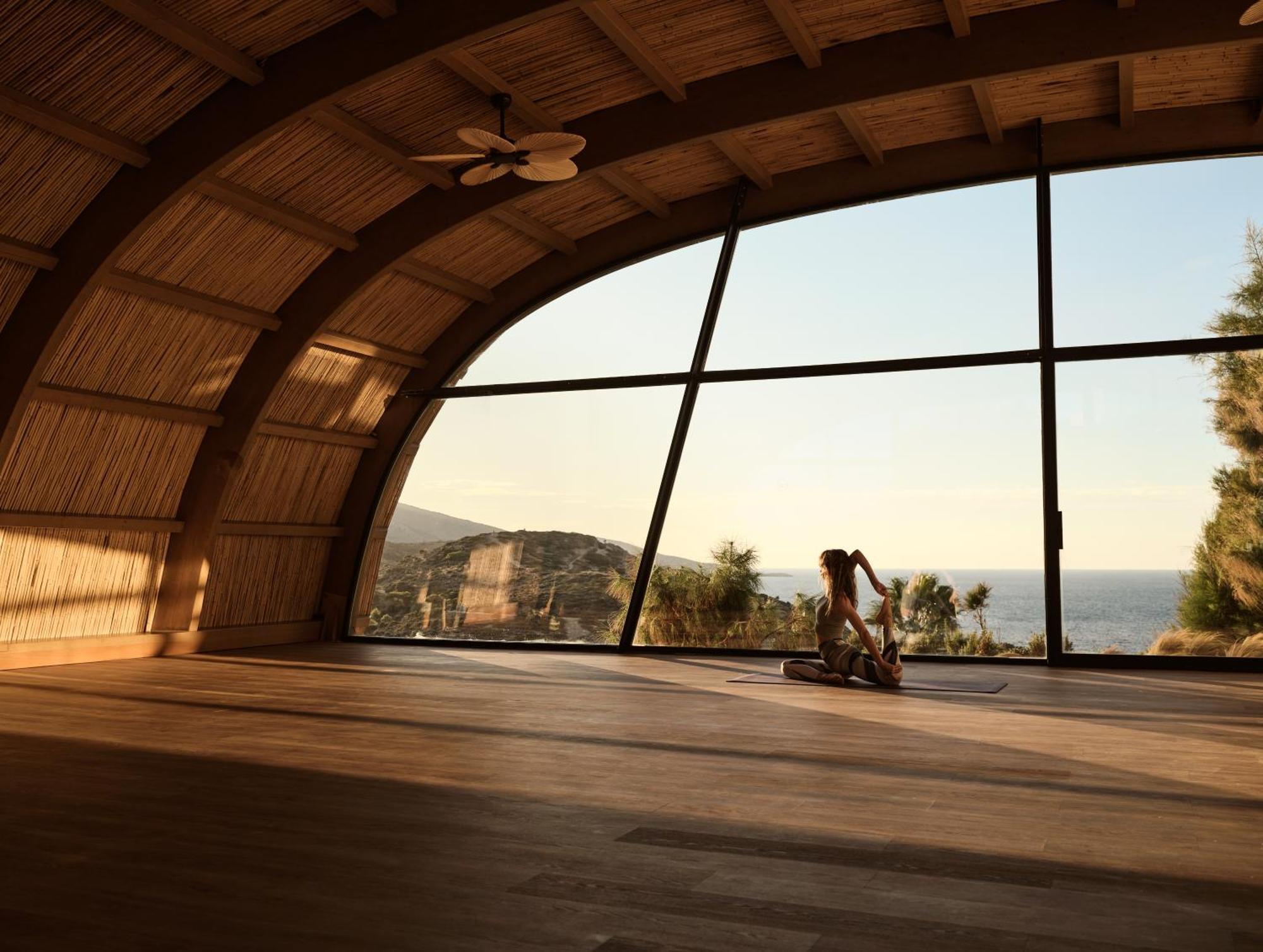 Acro - A Wellbeing (adults Only) 5*