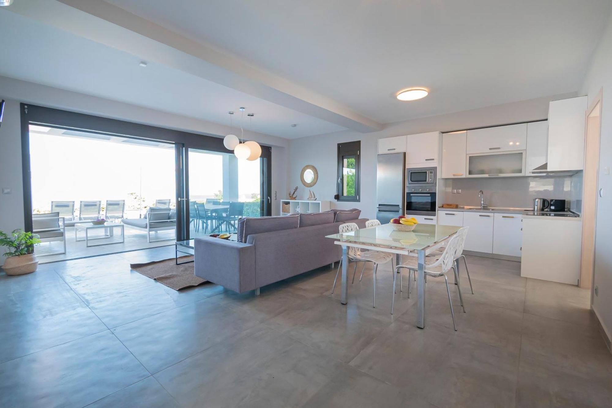 Bellevue With Private Pool Hanioti