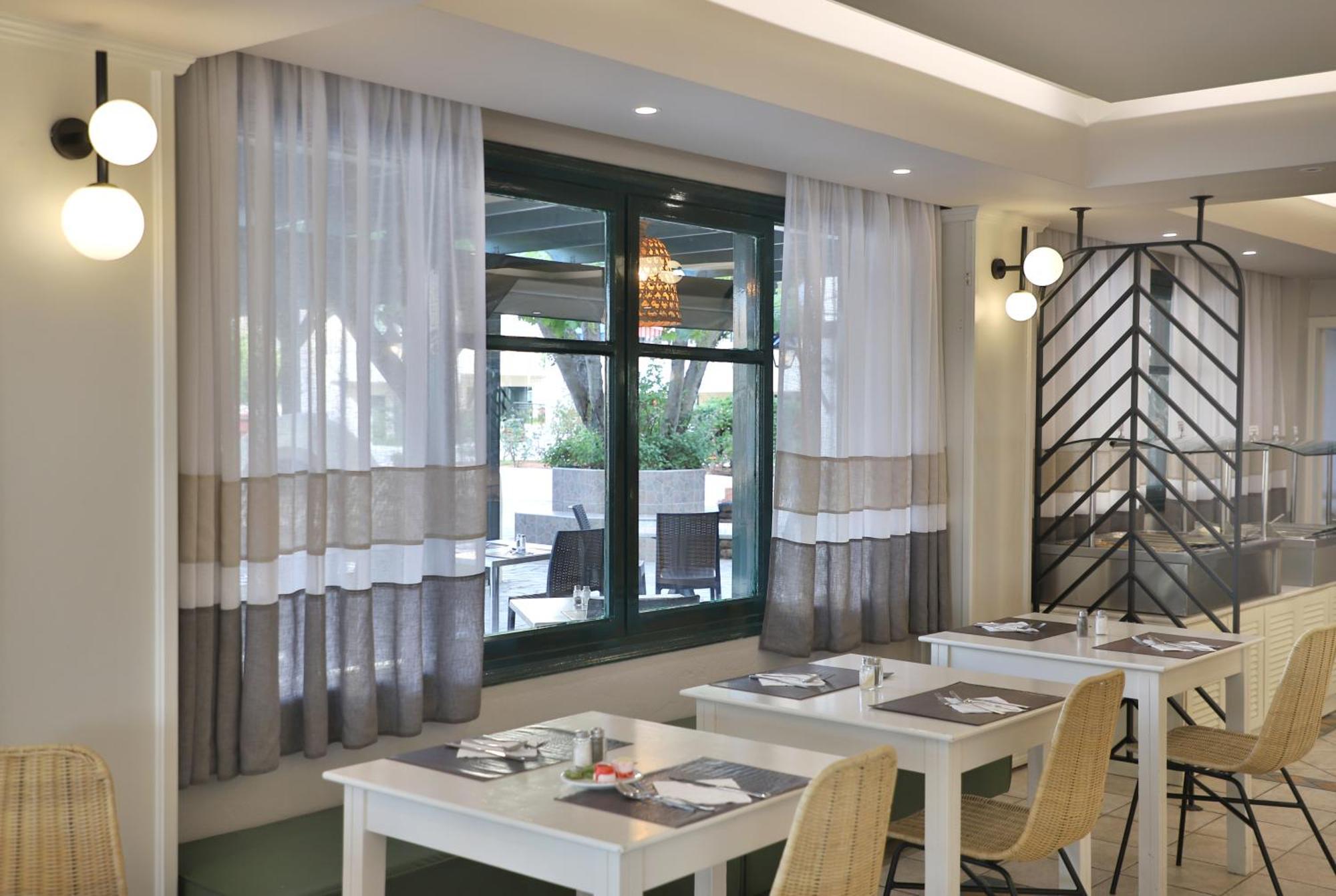 Anastasia Hotel