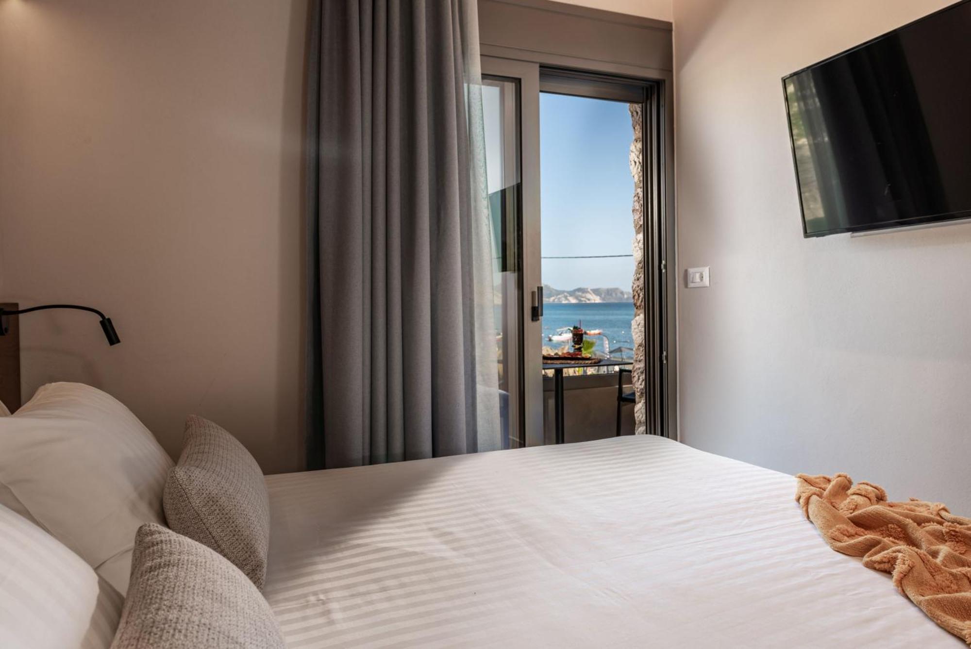 Hotel Horizon - Beachfront Luxury, By Zantewize *