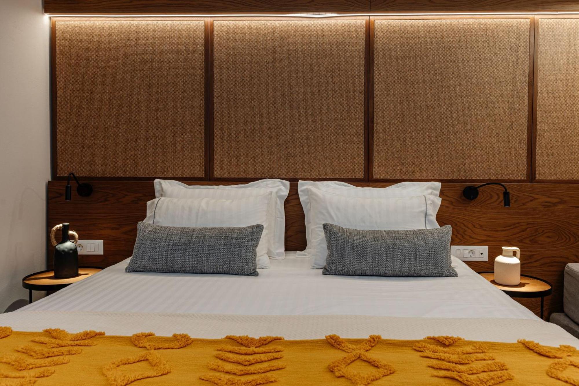 Horizon - Beachfront Luxury, By Zantewize