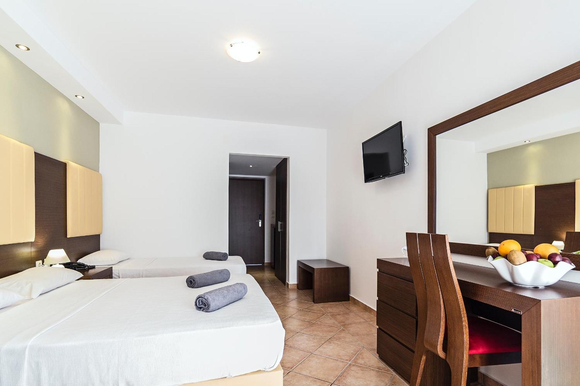 White Olive Premium 4* Laganas