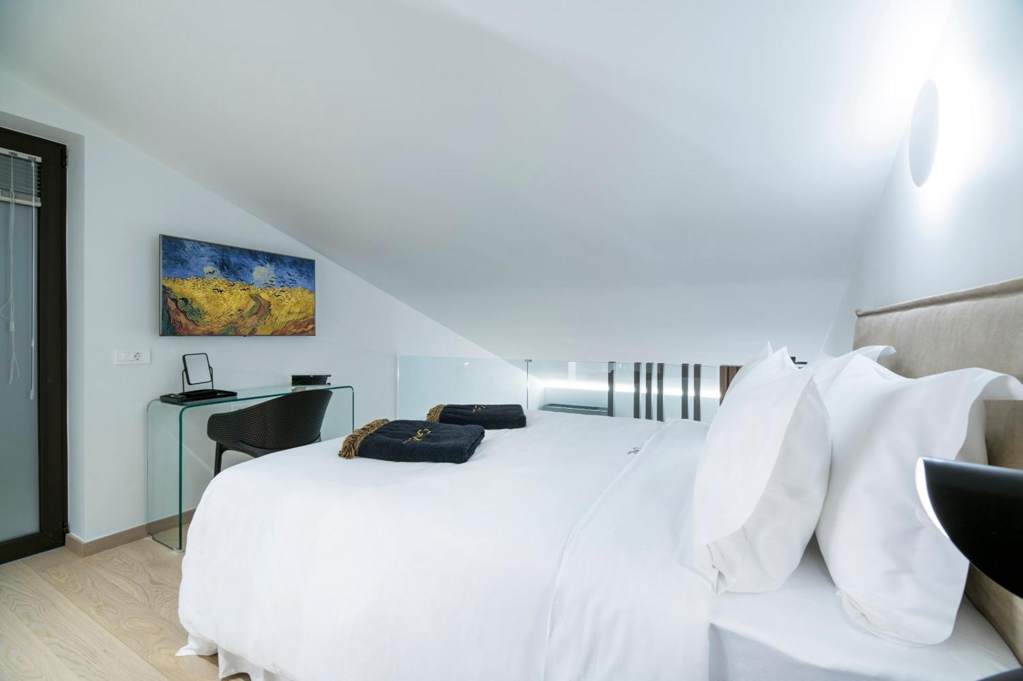 Aparthotel Gm Exclusive Luxury & Sitia (Crete)
