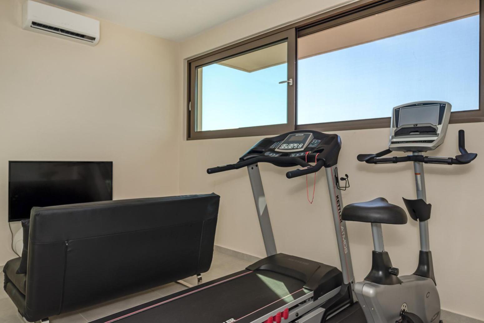Luxurious Akri - With Private Heated Pool *