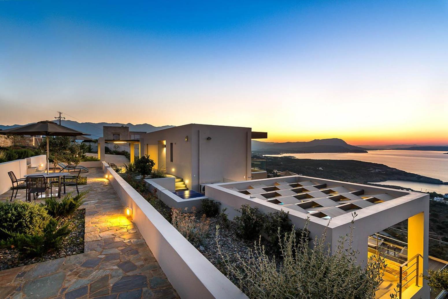 Villa Luxurious Akri - With Private Heated Pool Almyrida (Crete)