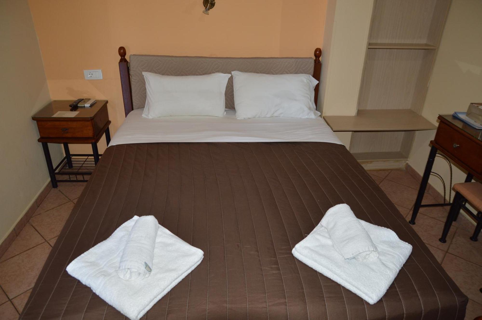 Melia Apartment Kato Daratso