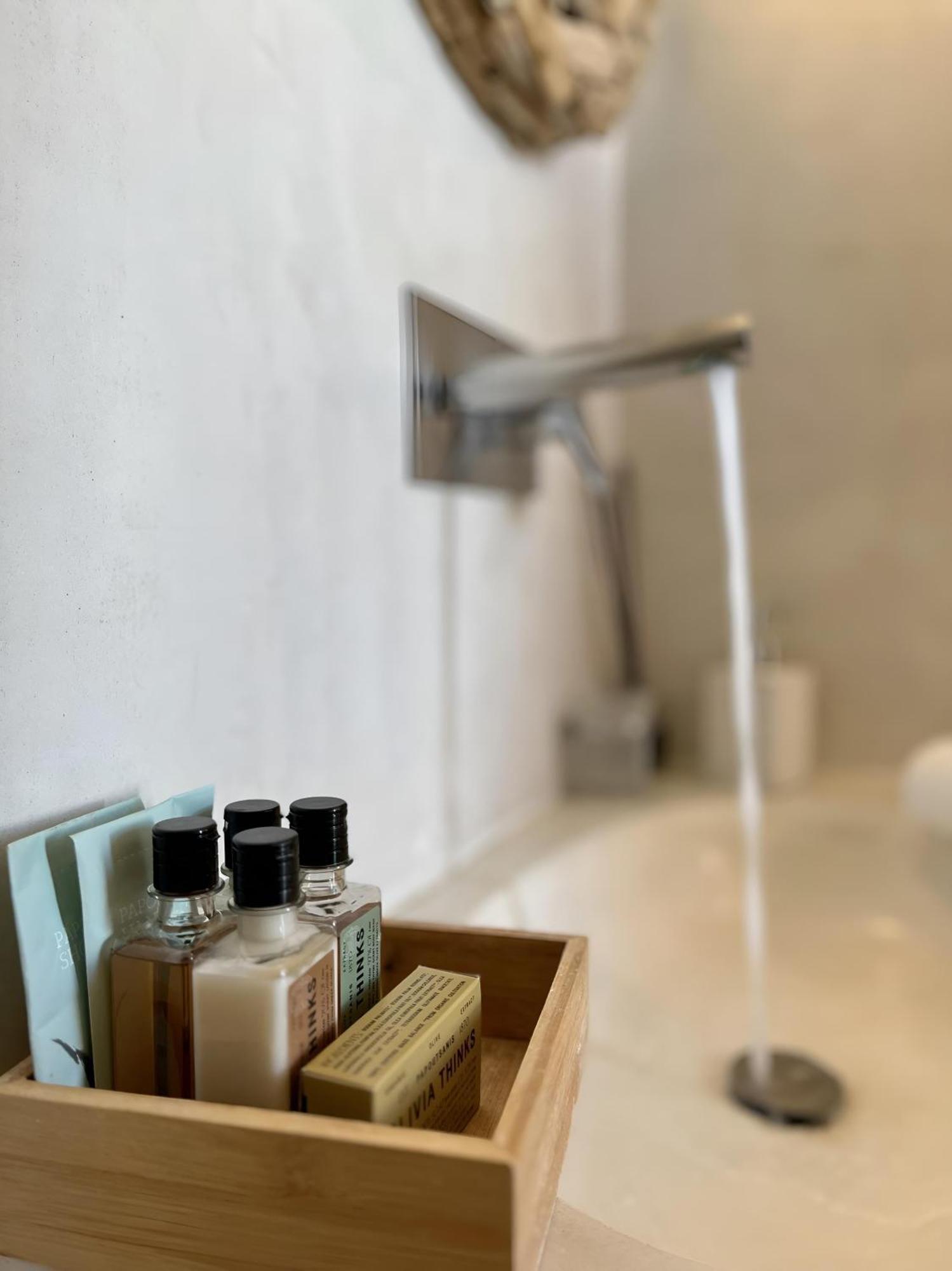Santorini Crystal Blue 4*