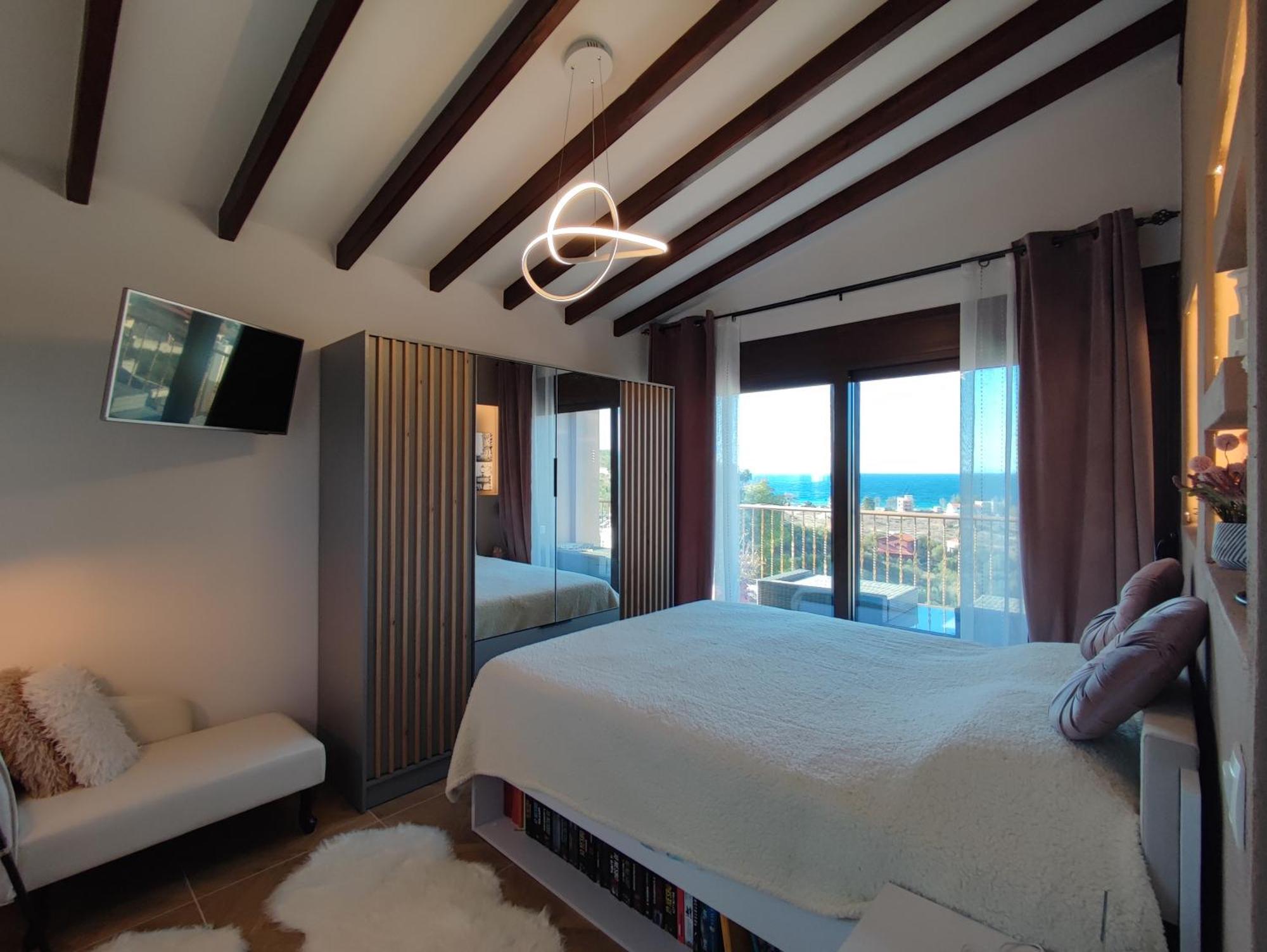 Theasis Luxury Panoramic Penthouse Apartment *