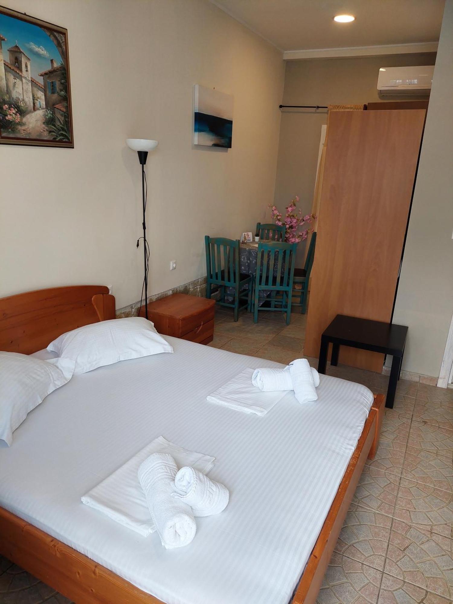 Golden Family Apartment *