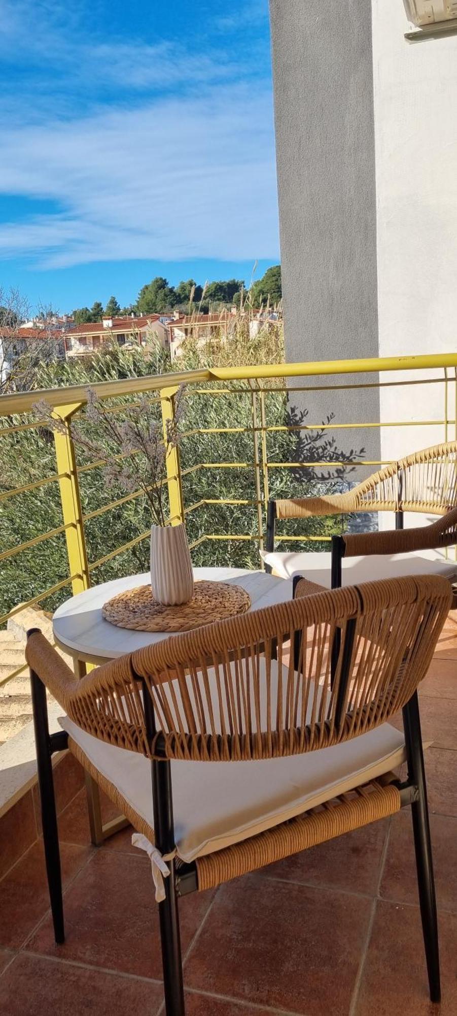 Sunny Apartment *