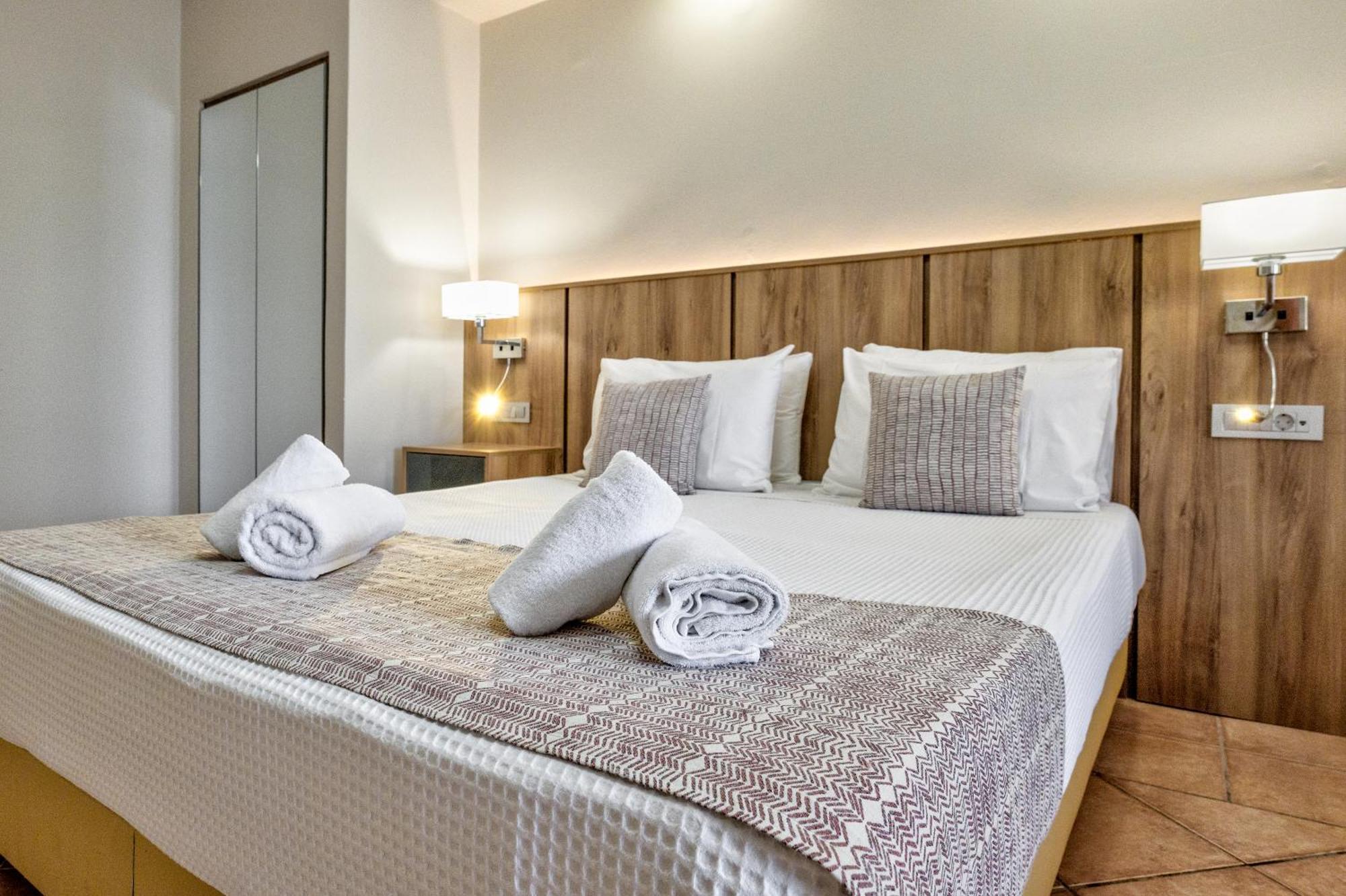 White Olive Premium Hotel 4*