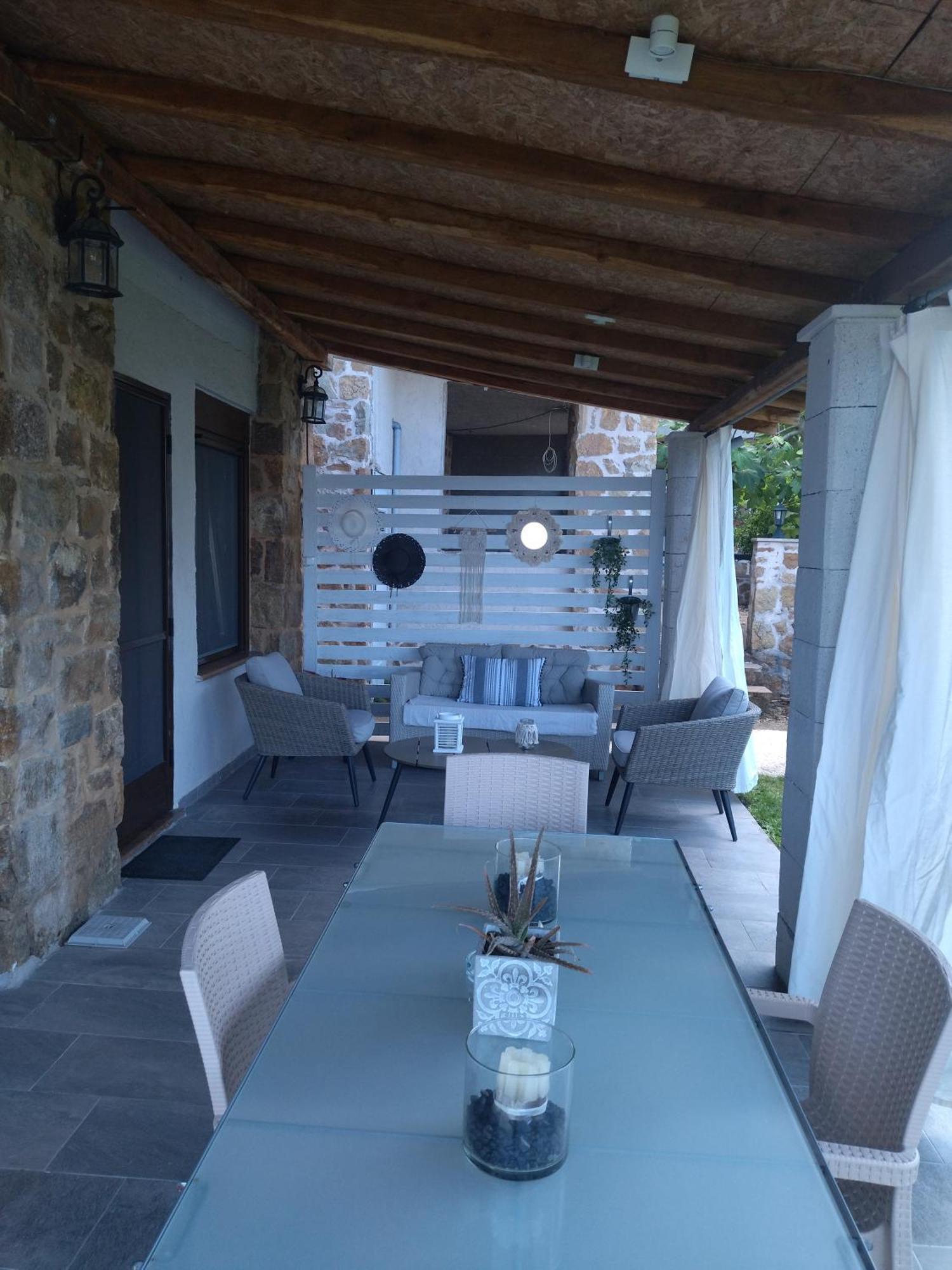 Holiday home Stonehouse & Casa Al Sole E Al Mare Nea Roda