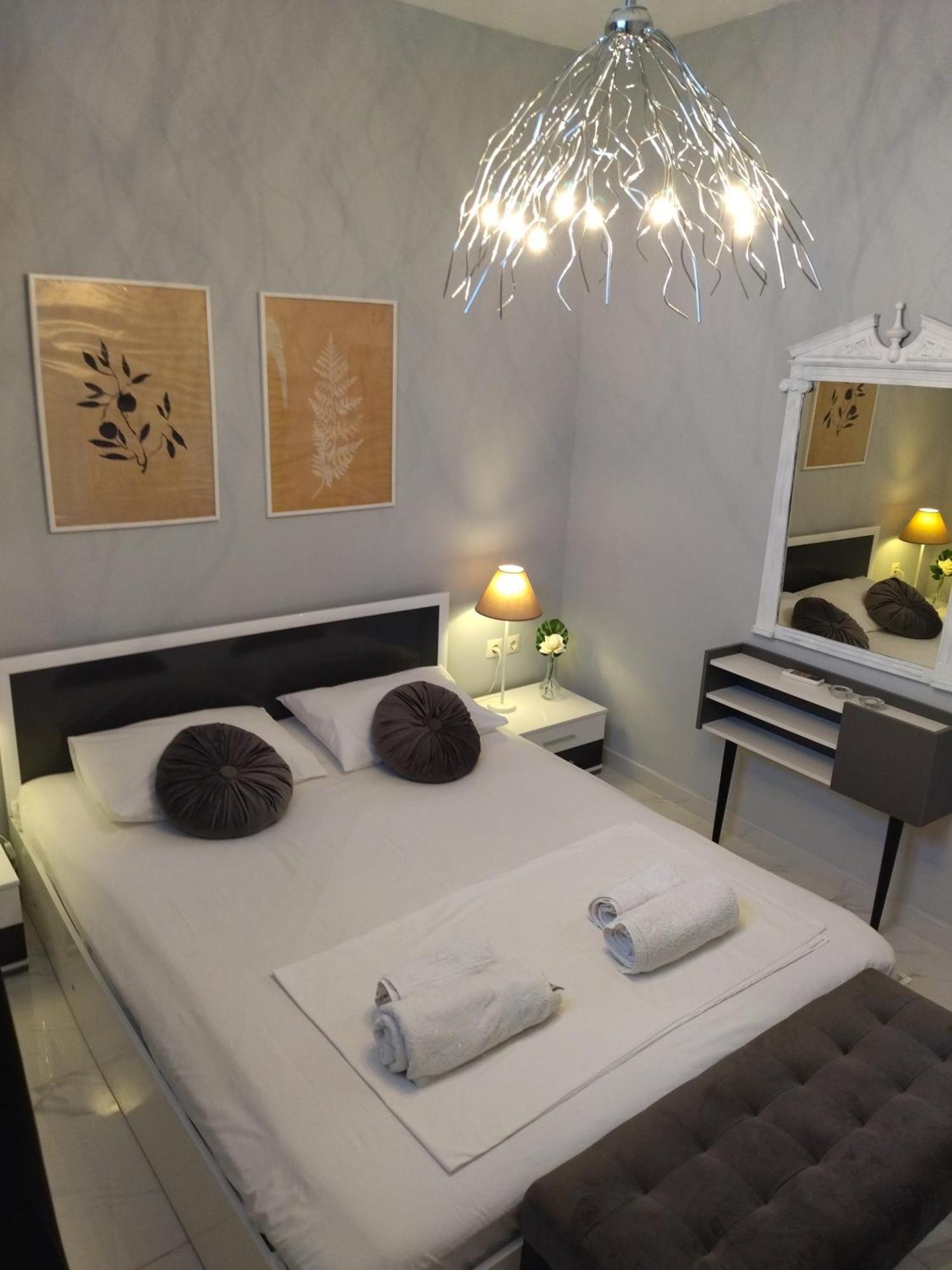 Holiday home Stonehouse & Casa Al Sole E Al Mare Nea Roda