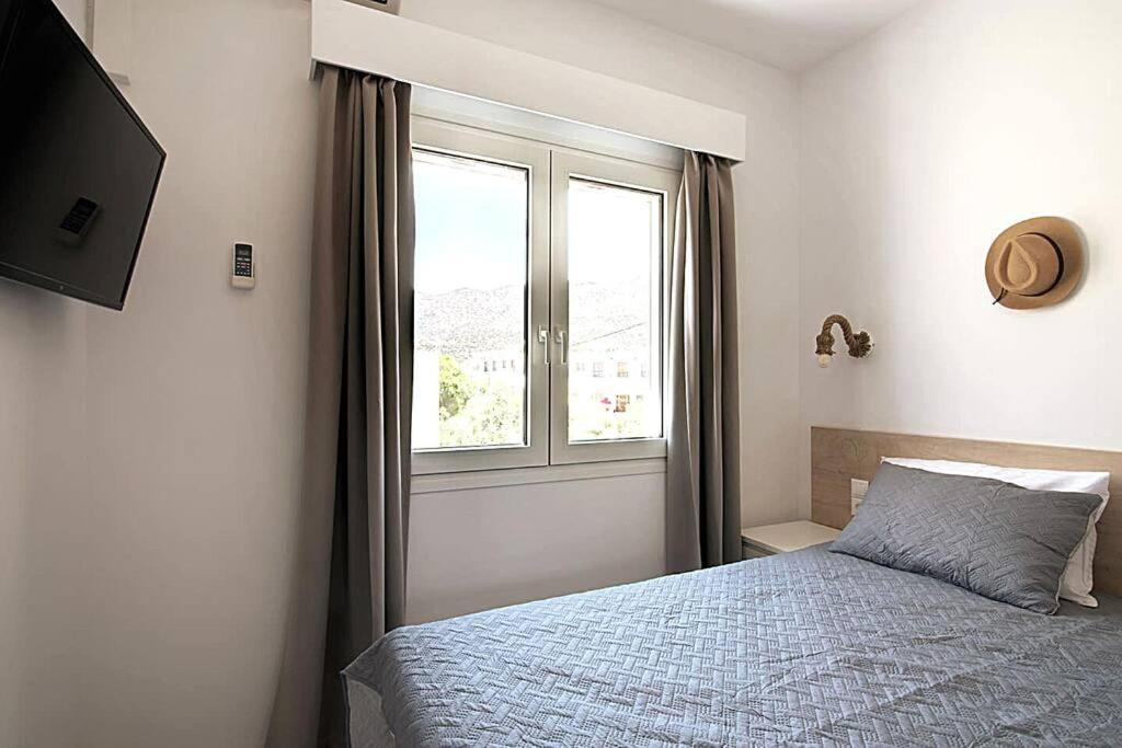 1 Bedroom Renovated By The Sea-summermemories *