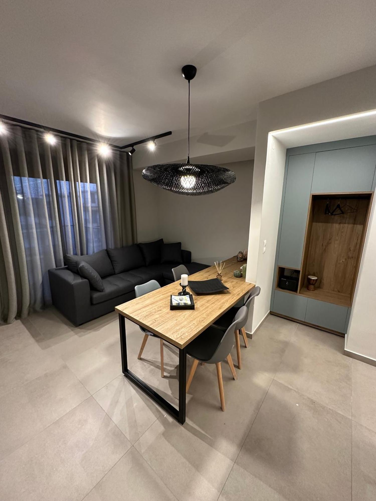 Cozy In Kalamaria, Apartment *