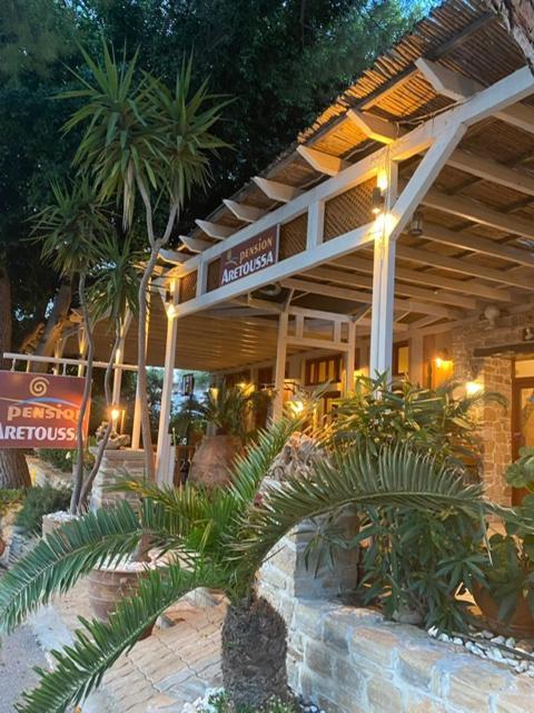 Guest house Aretoussa 3*