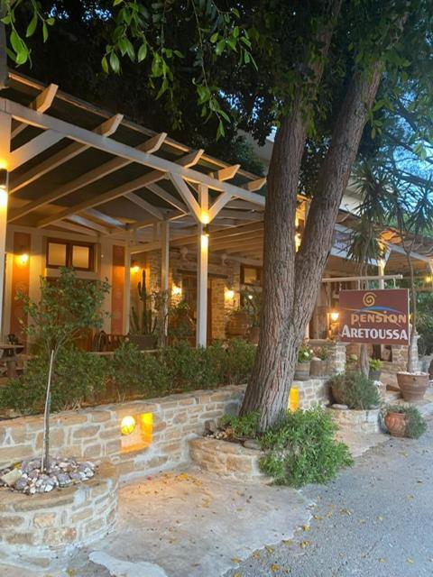 Guest house Aretoussa 3*