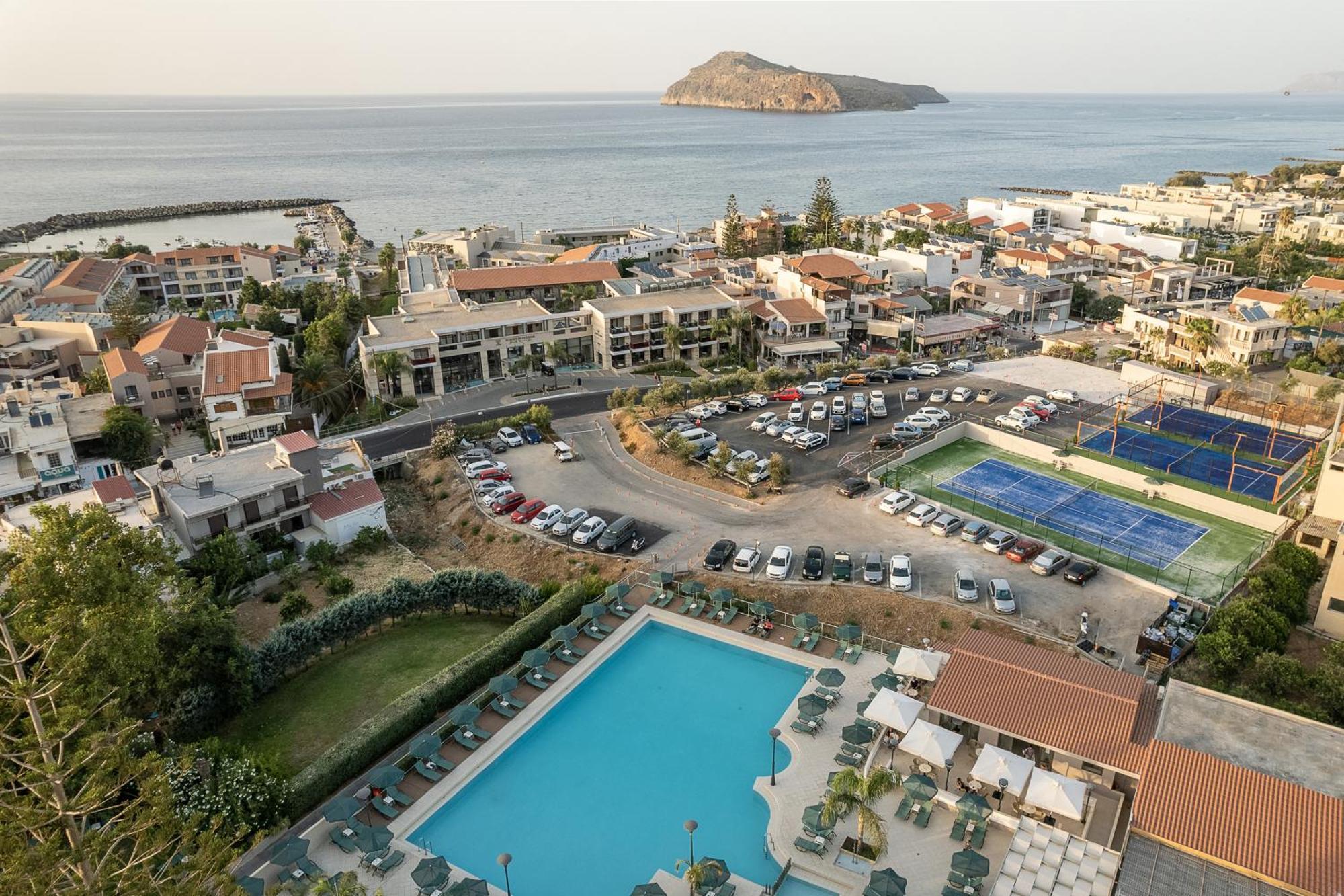 Porto Village Aparthotel 5*