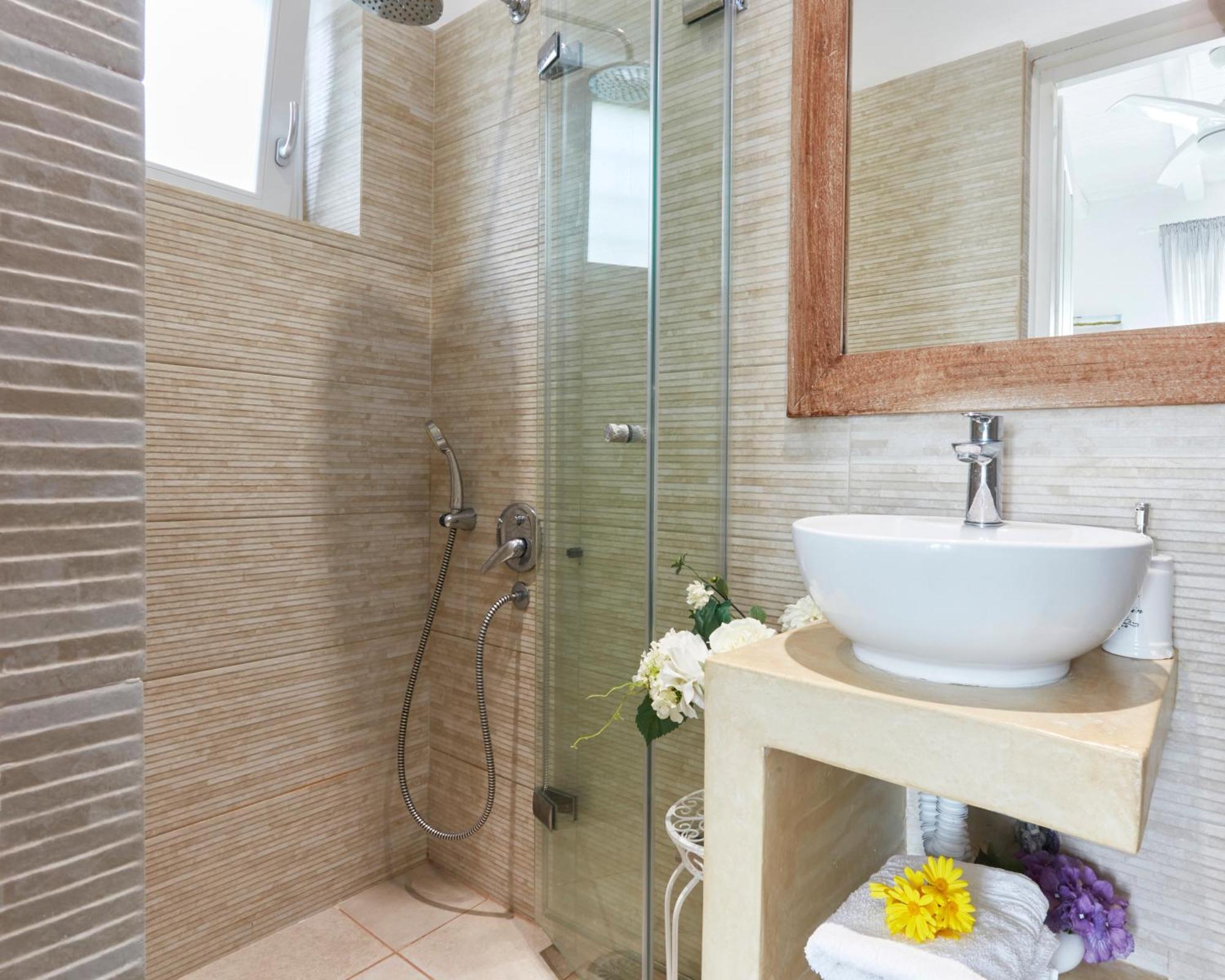 Luxury In Villa Kechria