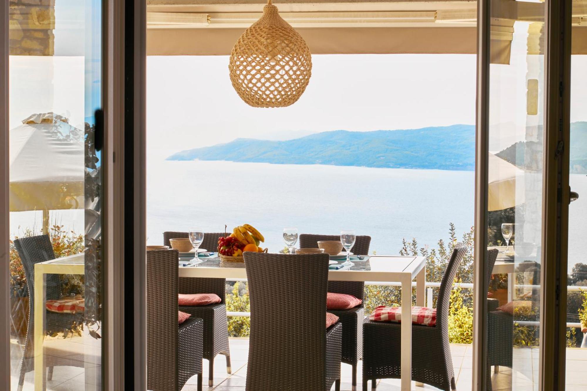Luxury In Villa Kechria