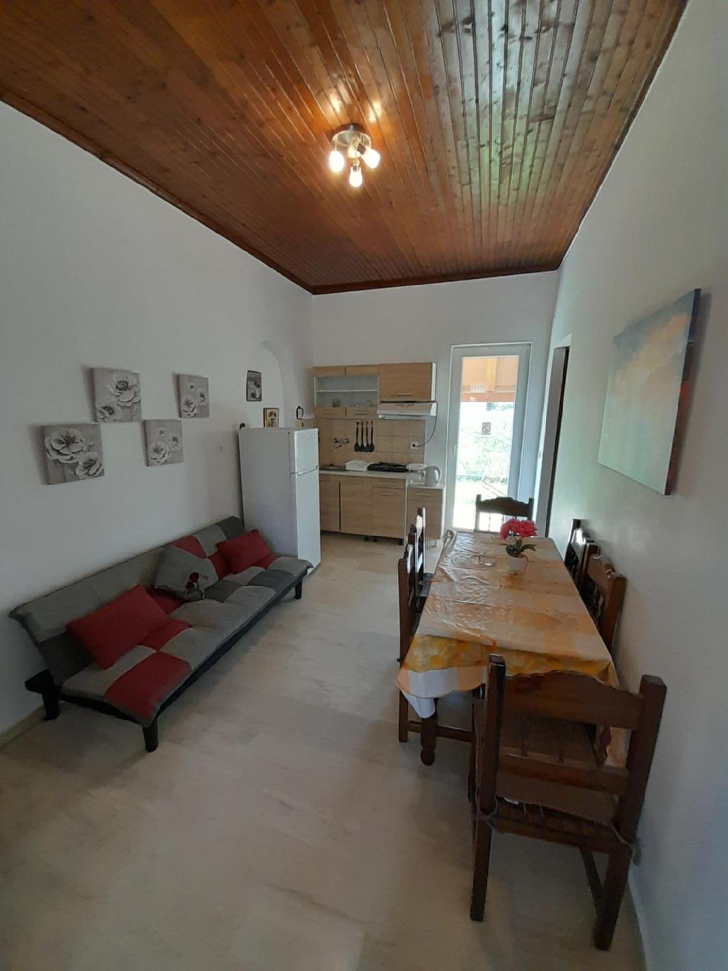 Sidari Apartment *