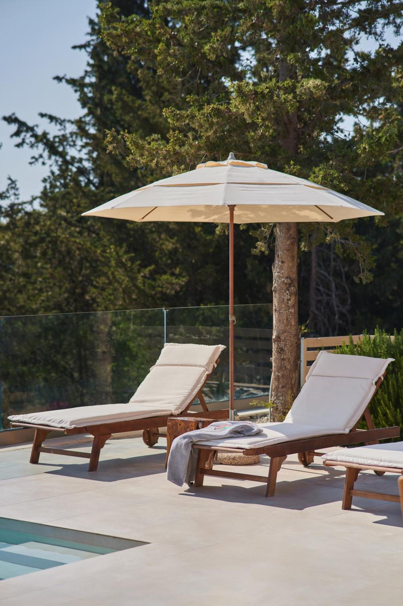 Villa Thelxi's Ii - Brand New Seaview Suite!