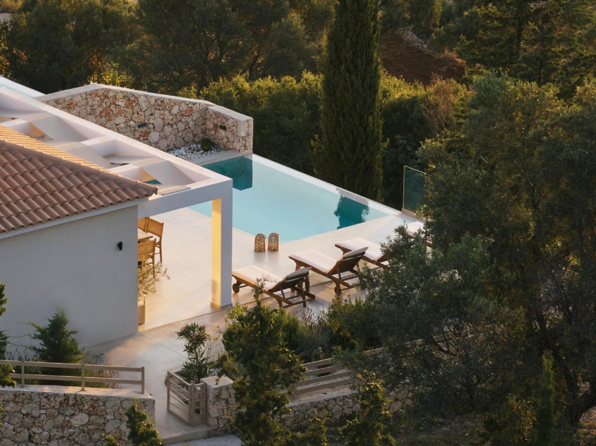 Thelxi's Ii - Brand New Seaview Suite! Volimes