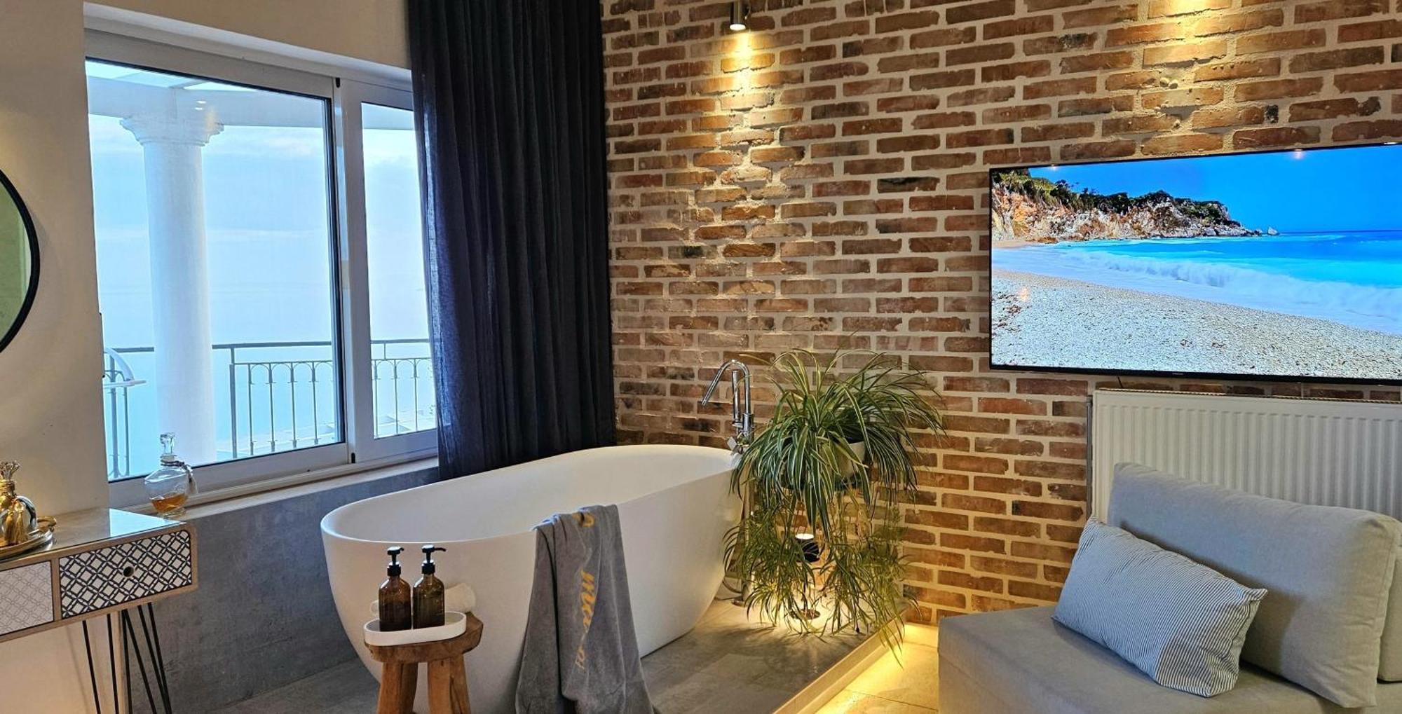 Aquamarine Villa Agni